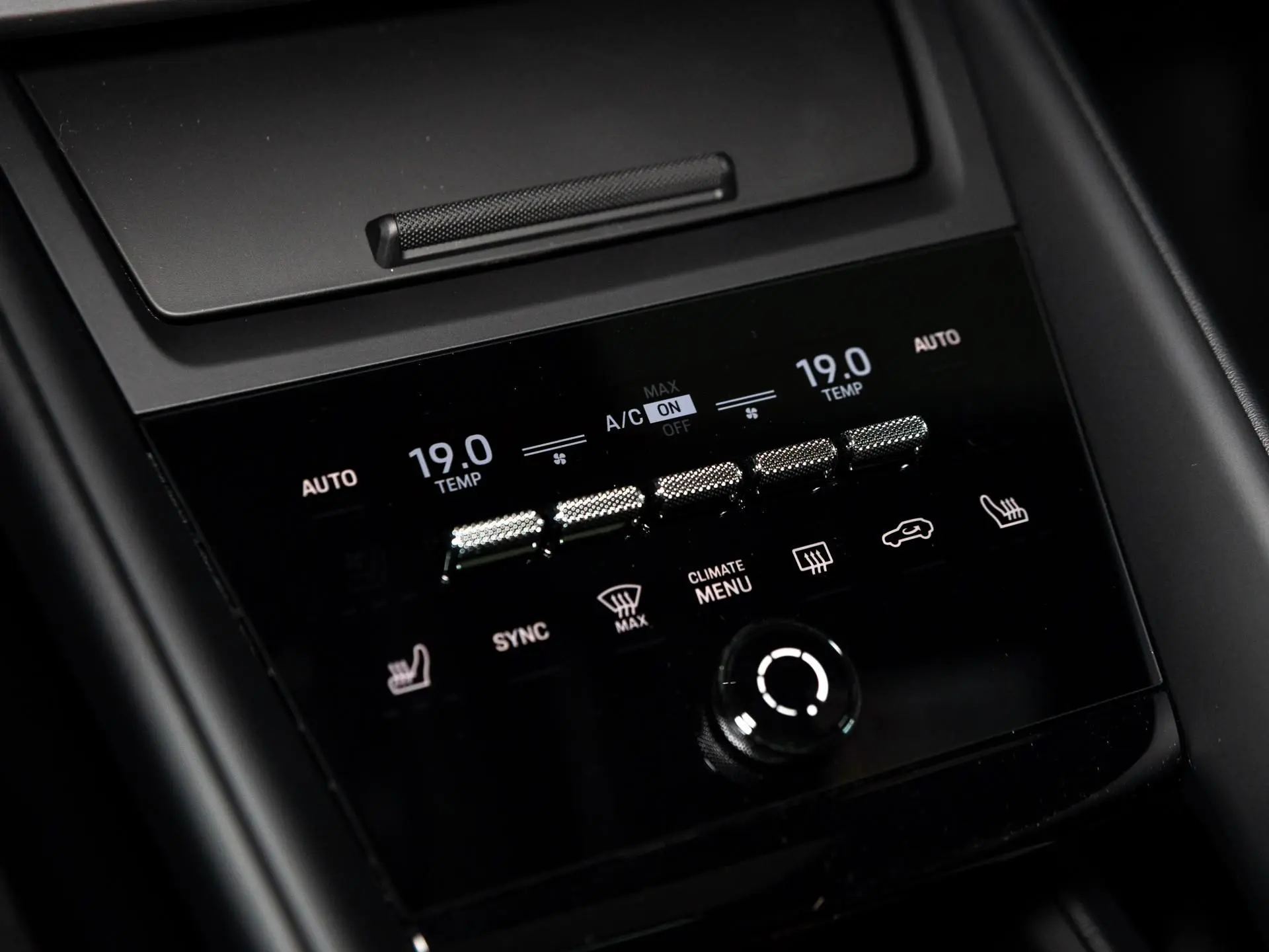 Macan 4