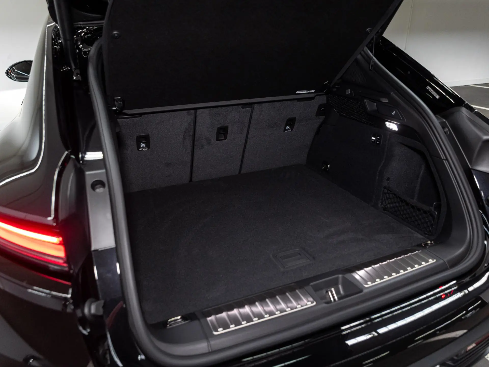 Macan 4