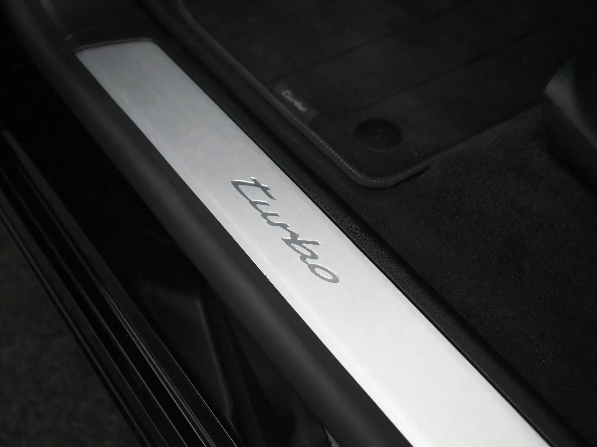 Cayenne Electric Turbo