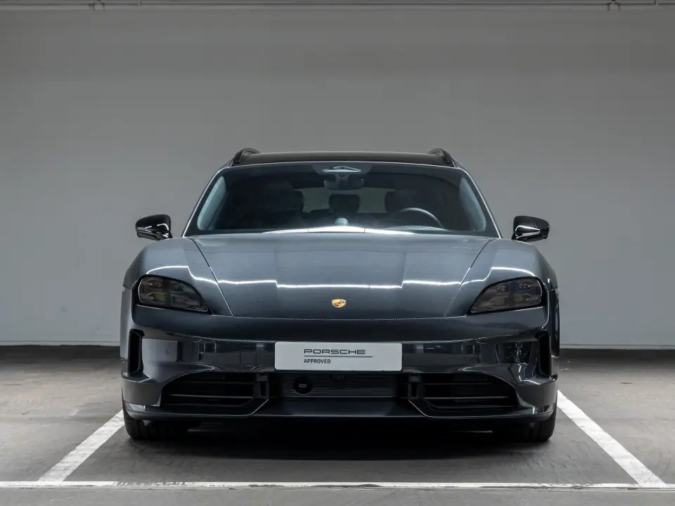 Taycan Sport Turismo Black Edition