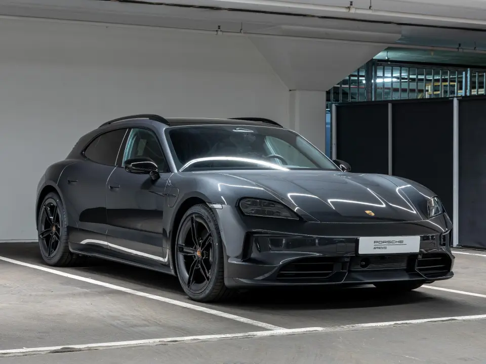 Taycan Sport Turismo Black Edition
