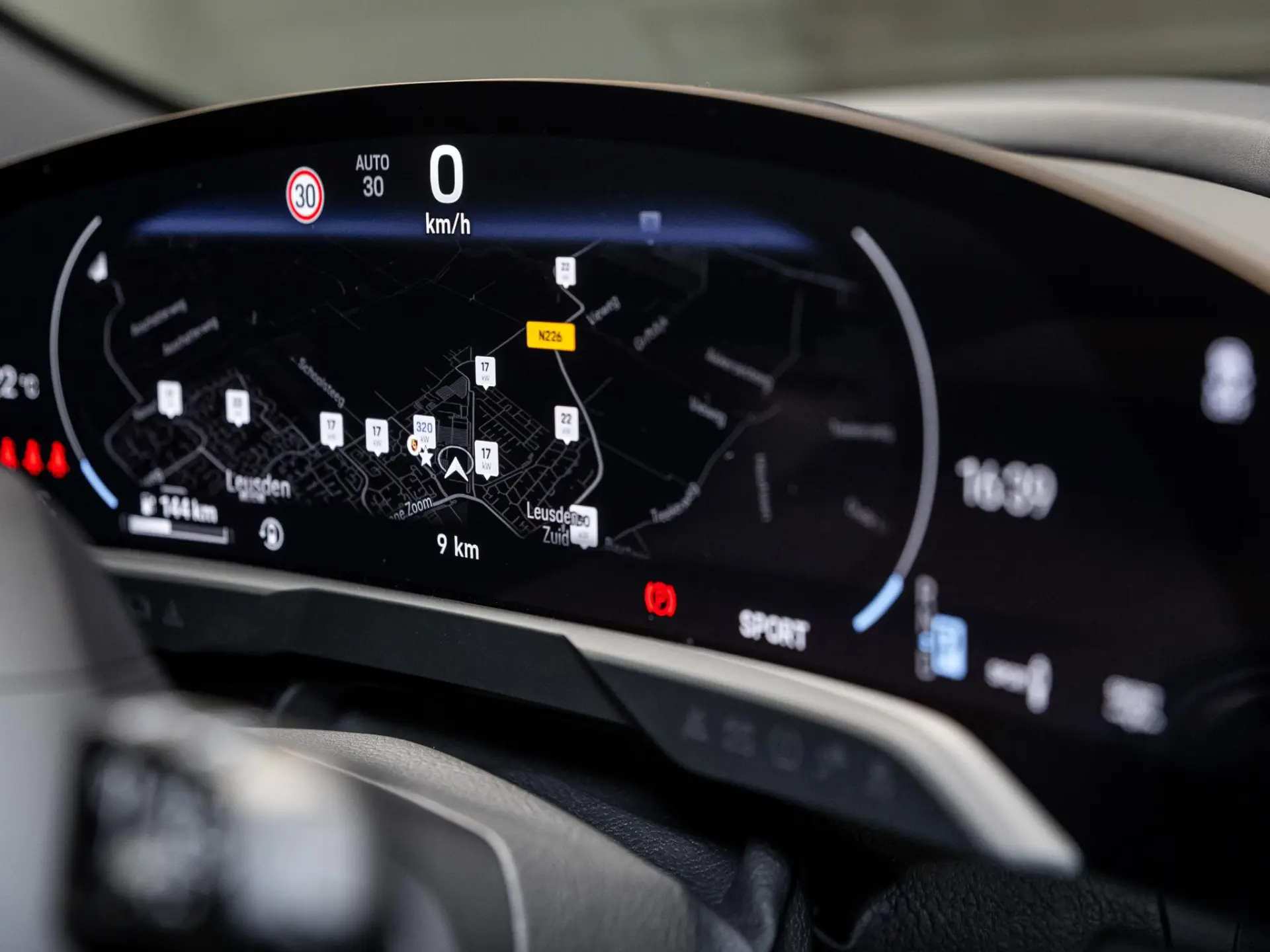 Taycan Sport Turismo Black Edition