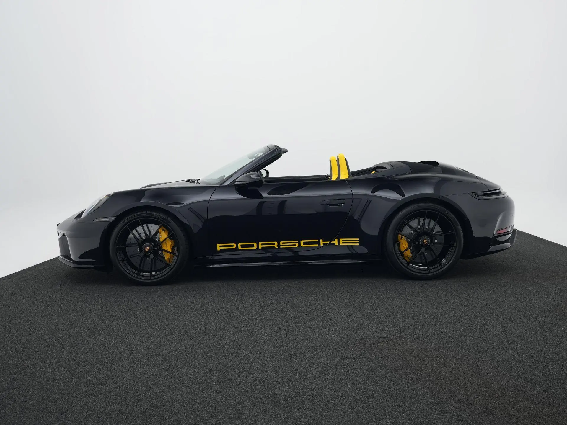 911 Carrera 4 GTS Cabriolet
