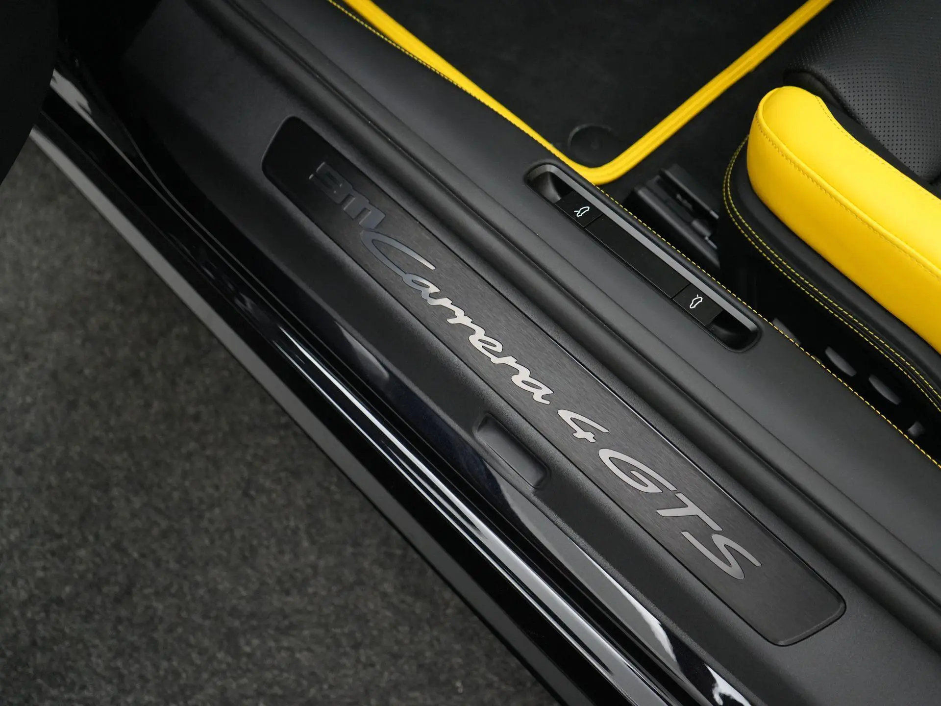 911 Carrera 4 GTS Cabriolet