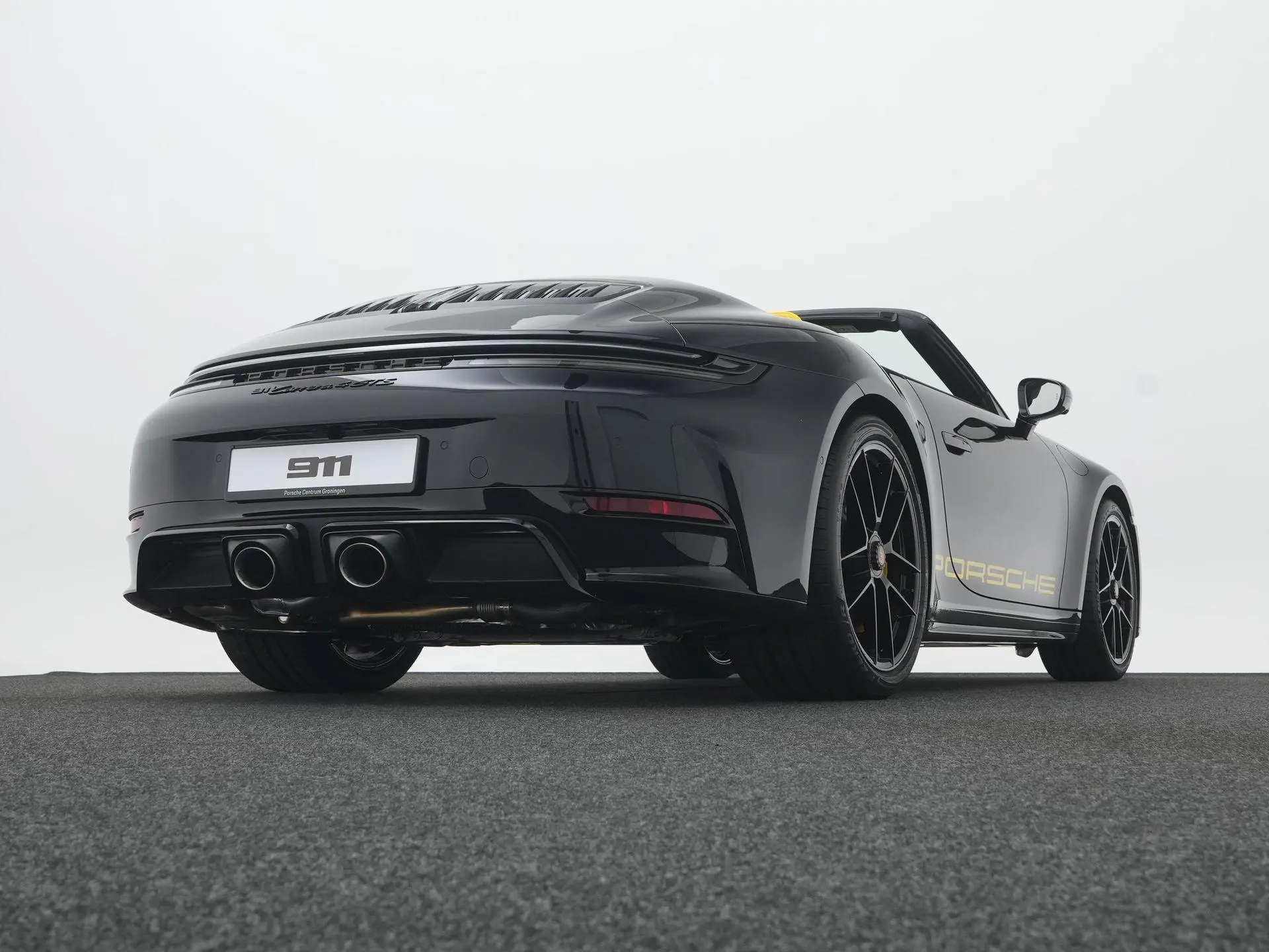 911 Carrera 4 GTS Cabriolet