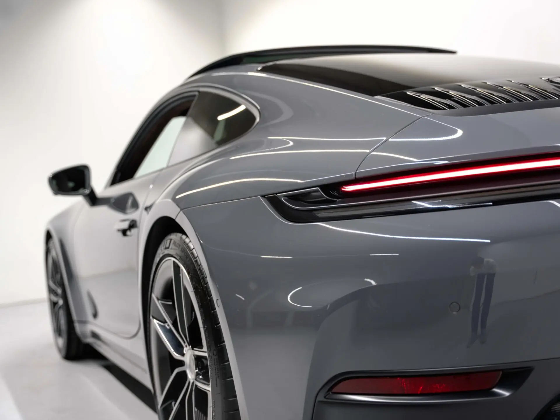911 Carrera 4 GTS