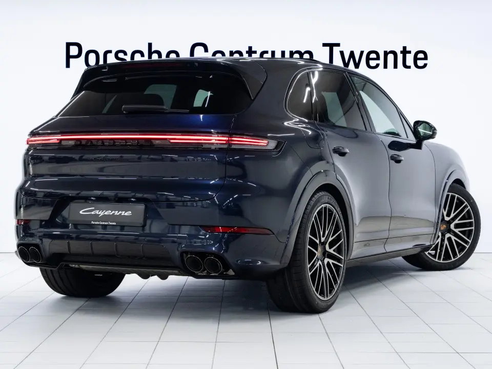 Porsche Cayenne E-Hybrid Black Edition