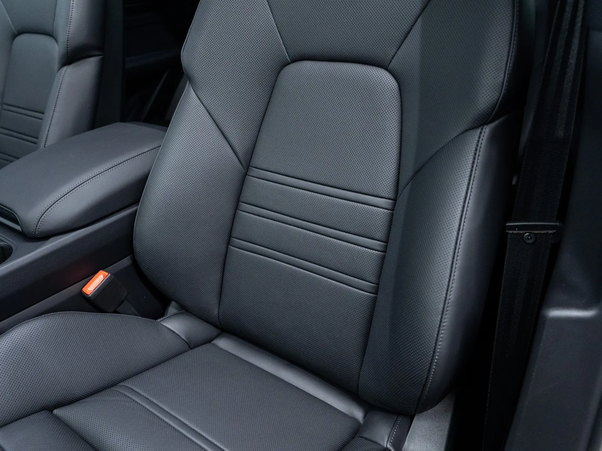 Cayenne E-Hybrid Black Edition