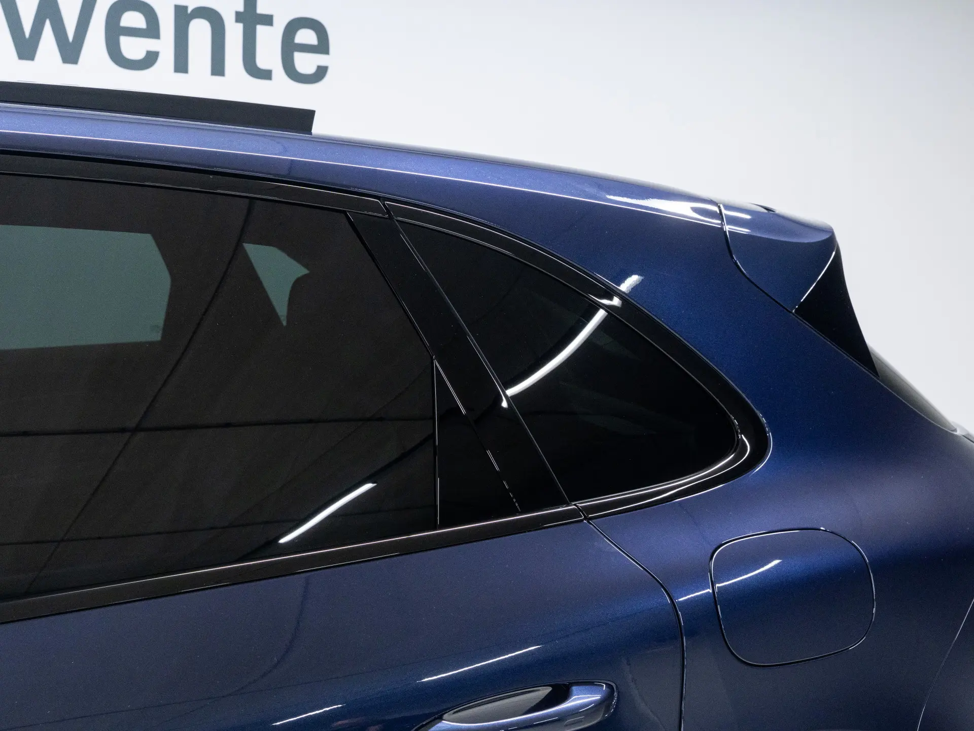Cayenne E-Hybrid Black Edition