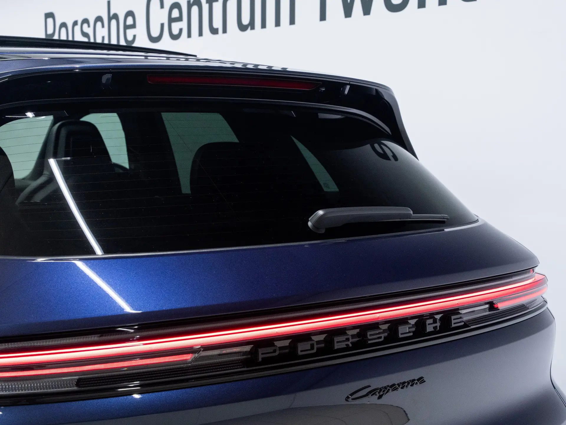 Cayenne E-Hybrid Black Edition