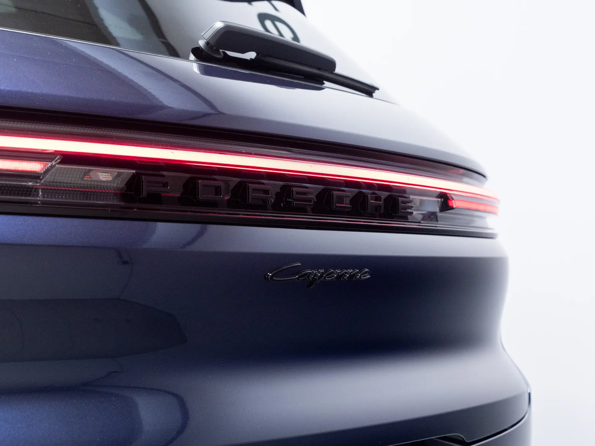 Cayenne E-Hybrid Black Edition