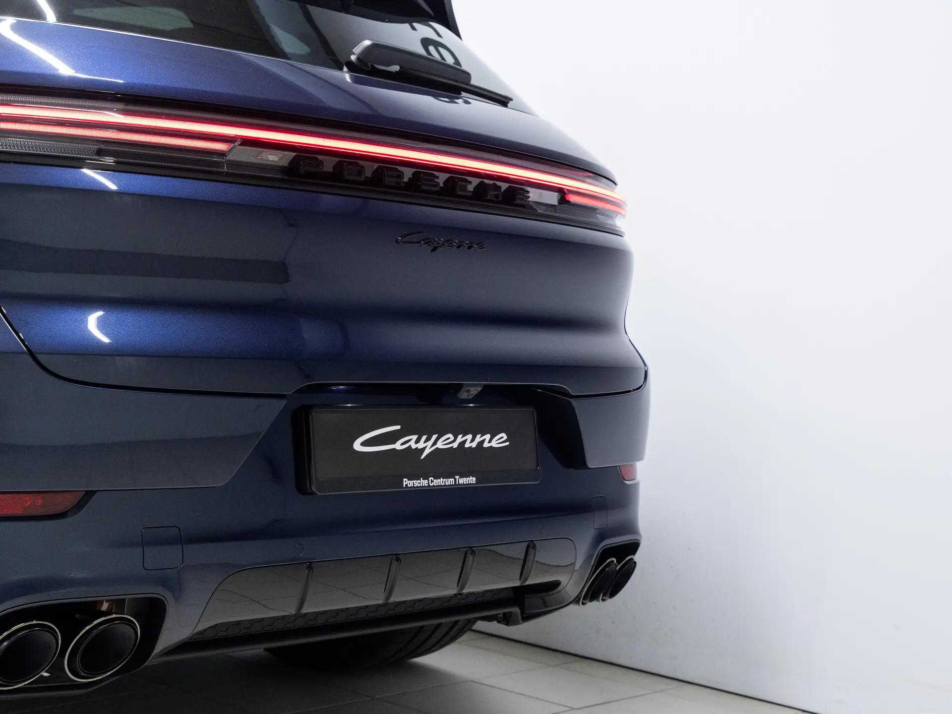 Cayenne E-Hybrid Black Edition