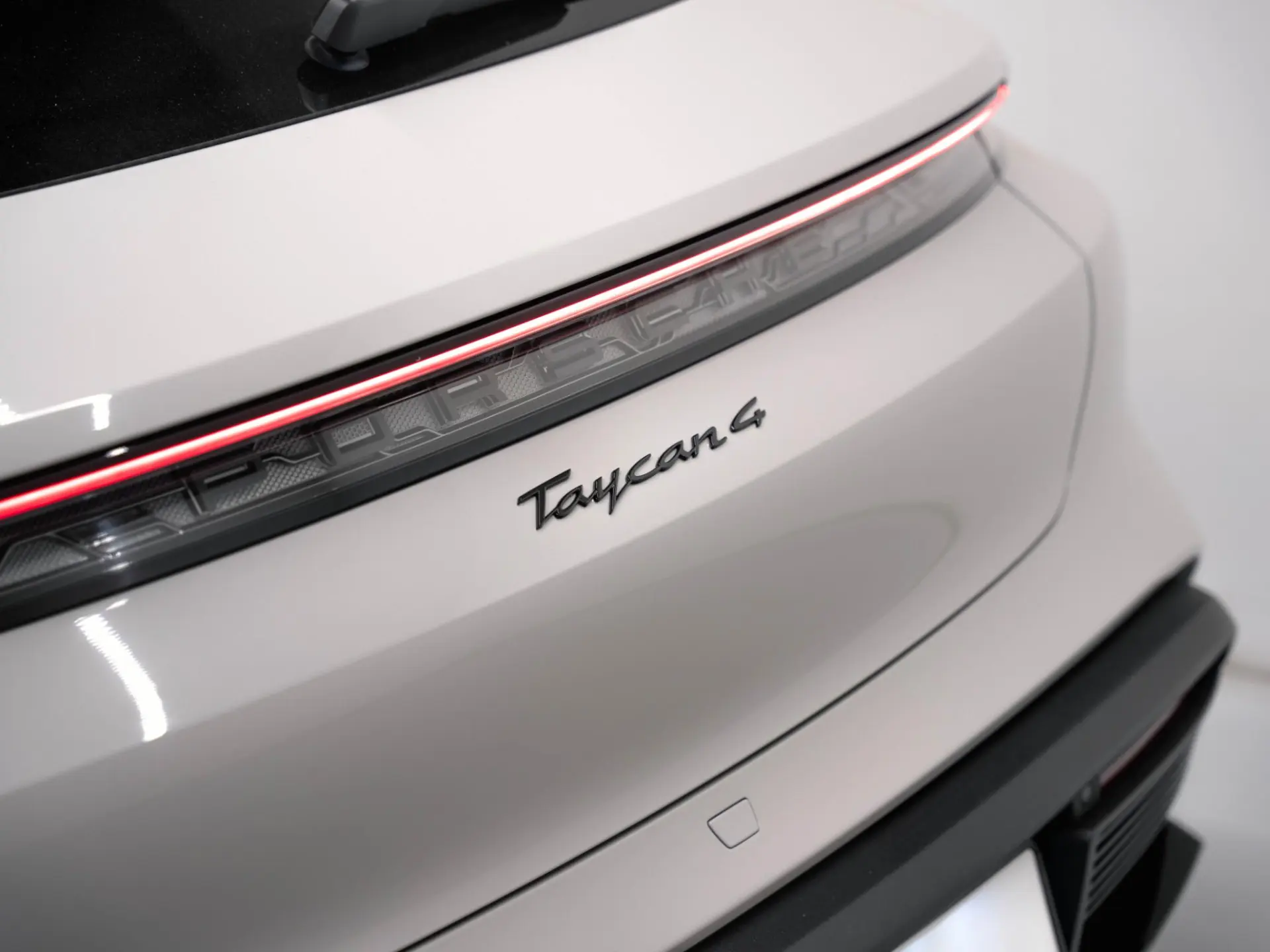 Taycan 4 Cross Turismo