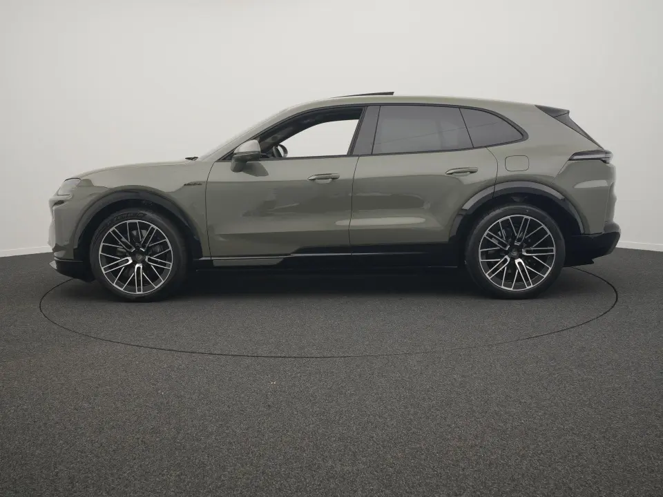 Porsche Cayenne Turbo Electric