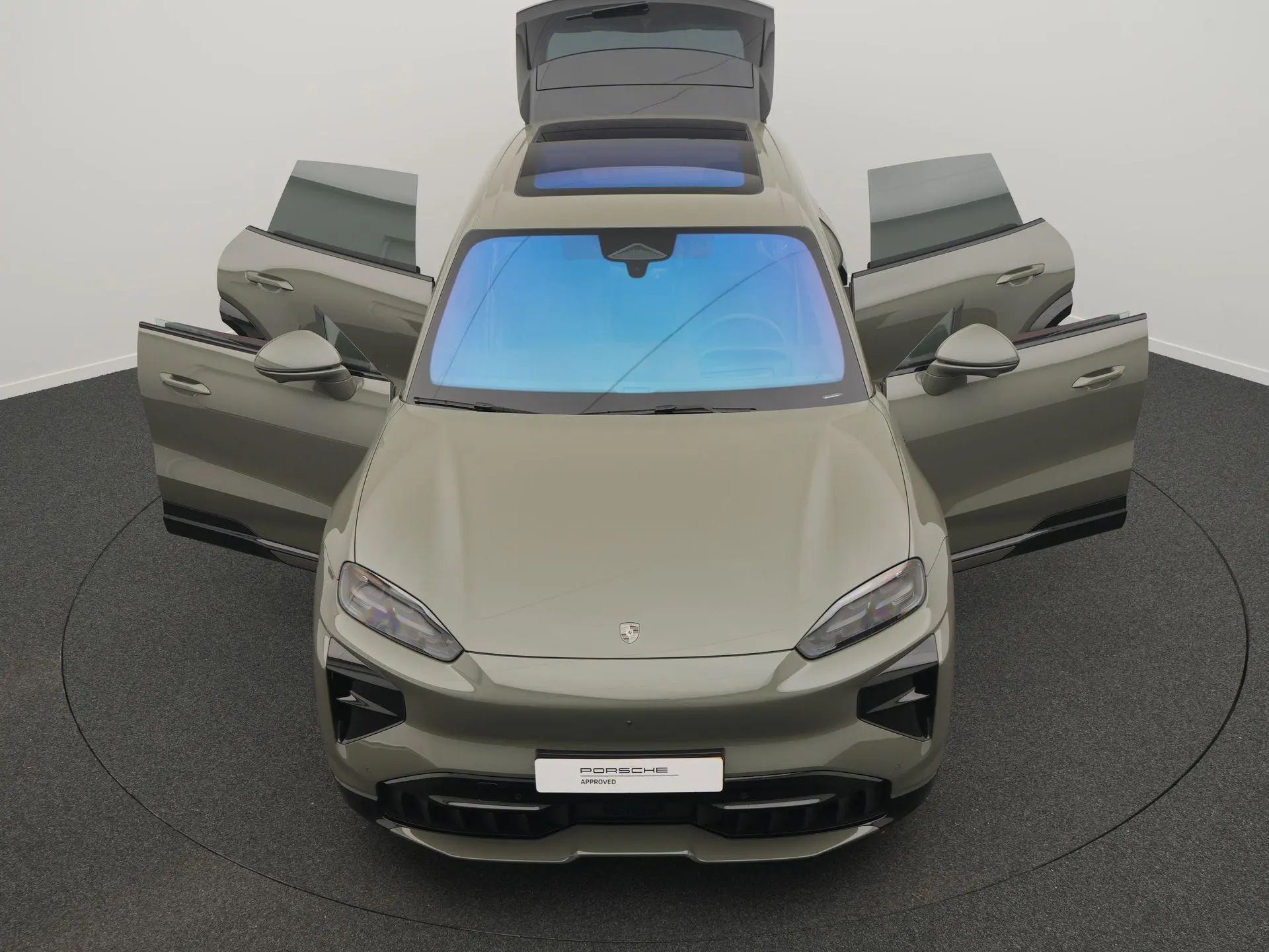 Cayenne Turbo Electric