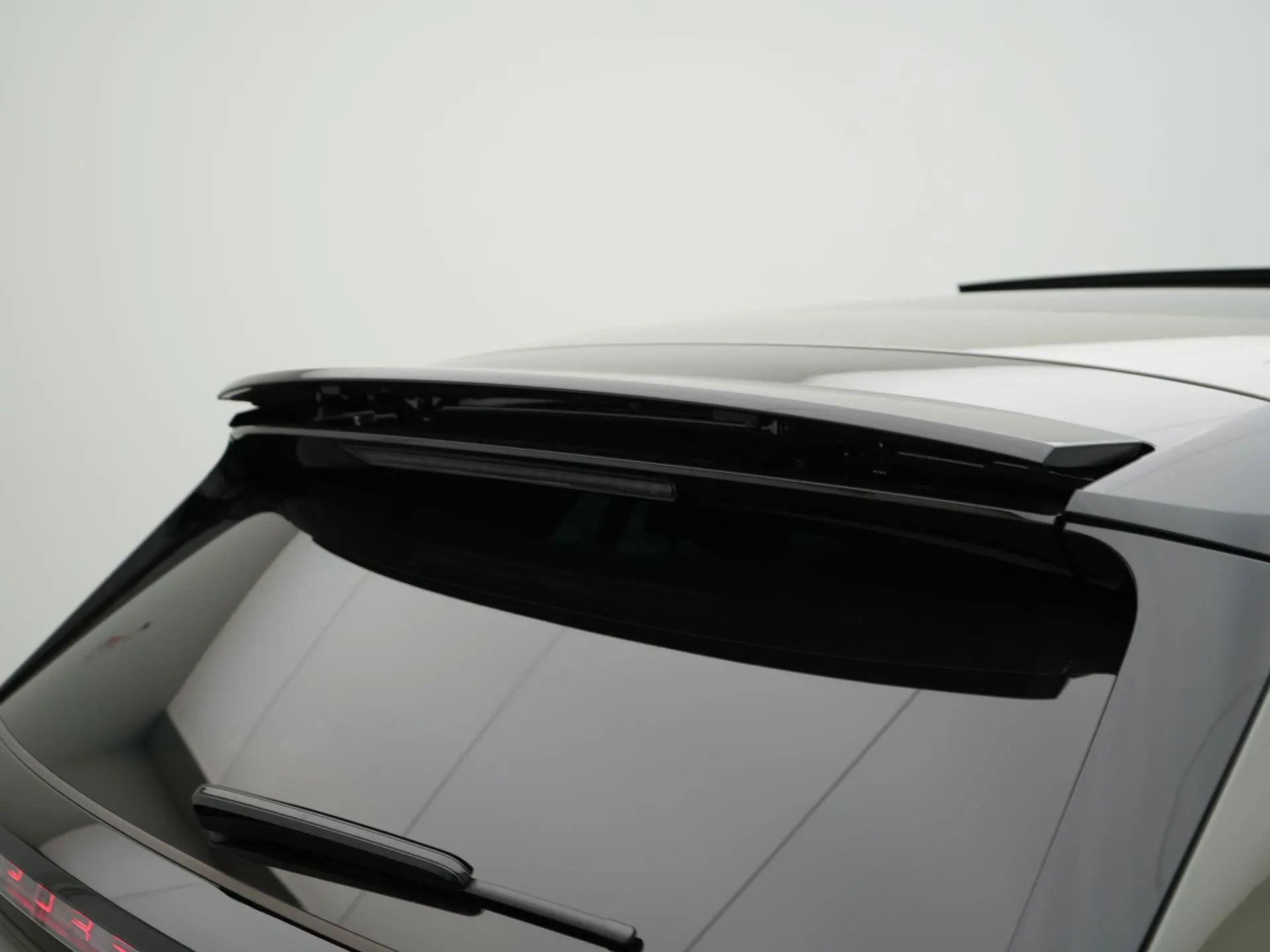 Cayenne Turbo Electric