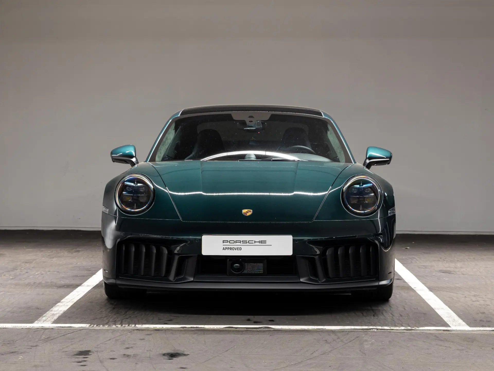 911 3.6 T-Hybrid Carrera 4 GTS