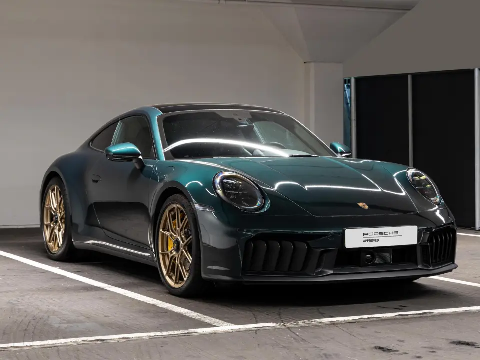 911 3.6 T-Hybrid Carrera 4 GTS
