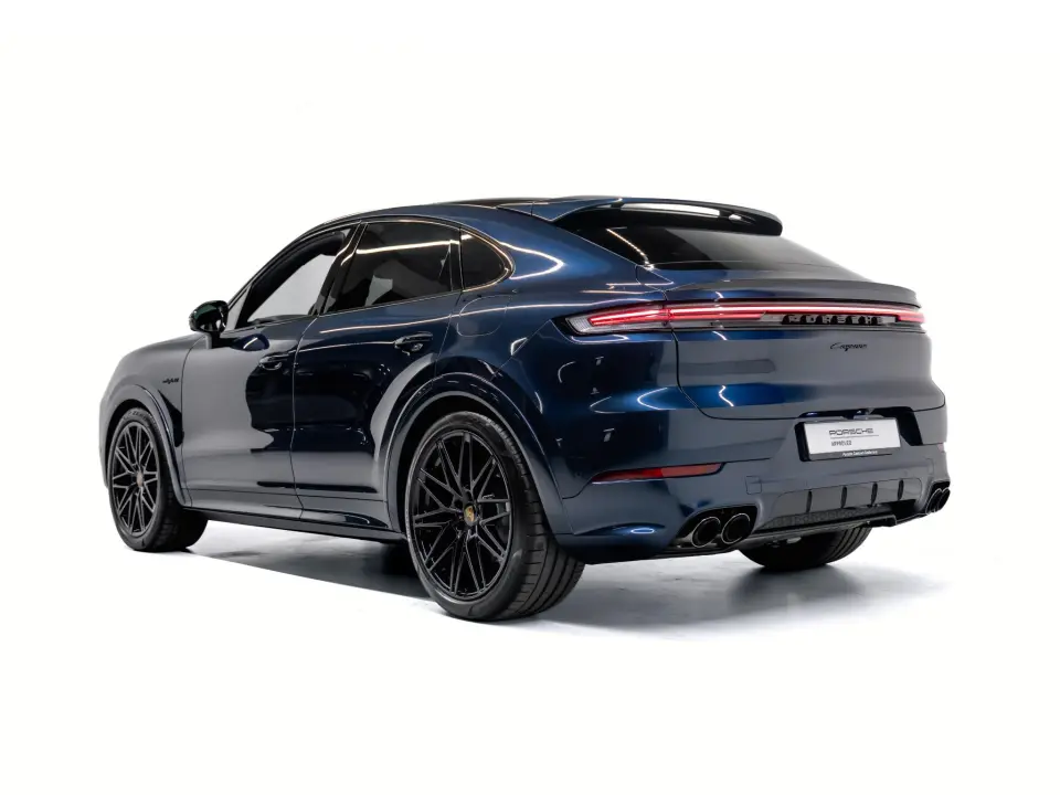 Porsche Cayenne E-Hybrid Coupé Black Edition