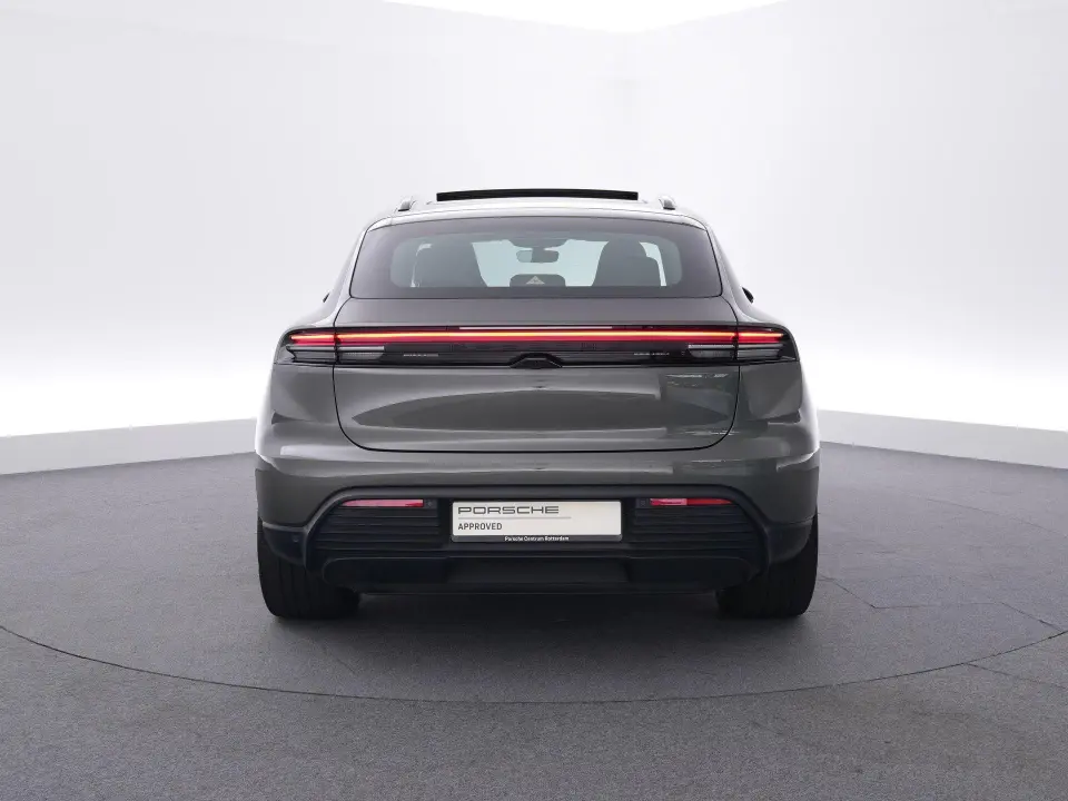 Macan 4 S 100 kWh