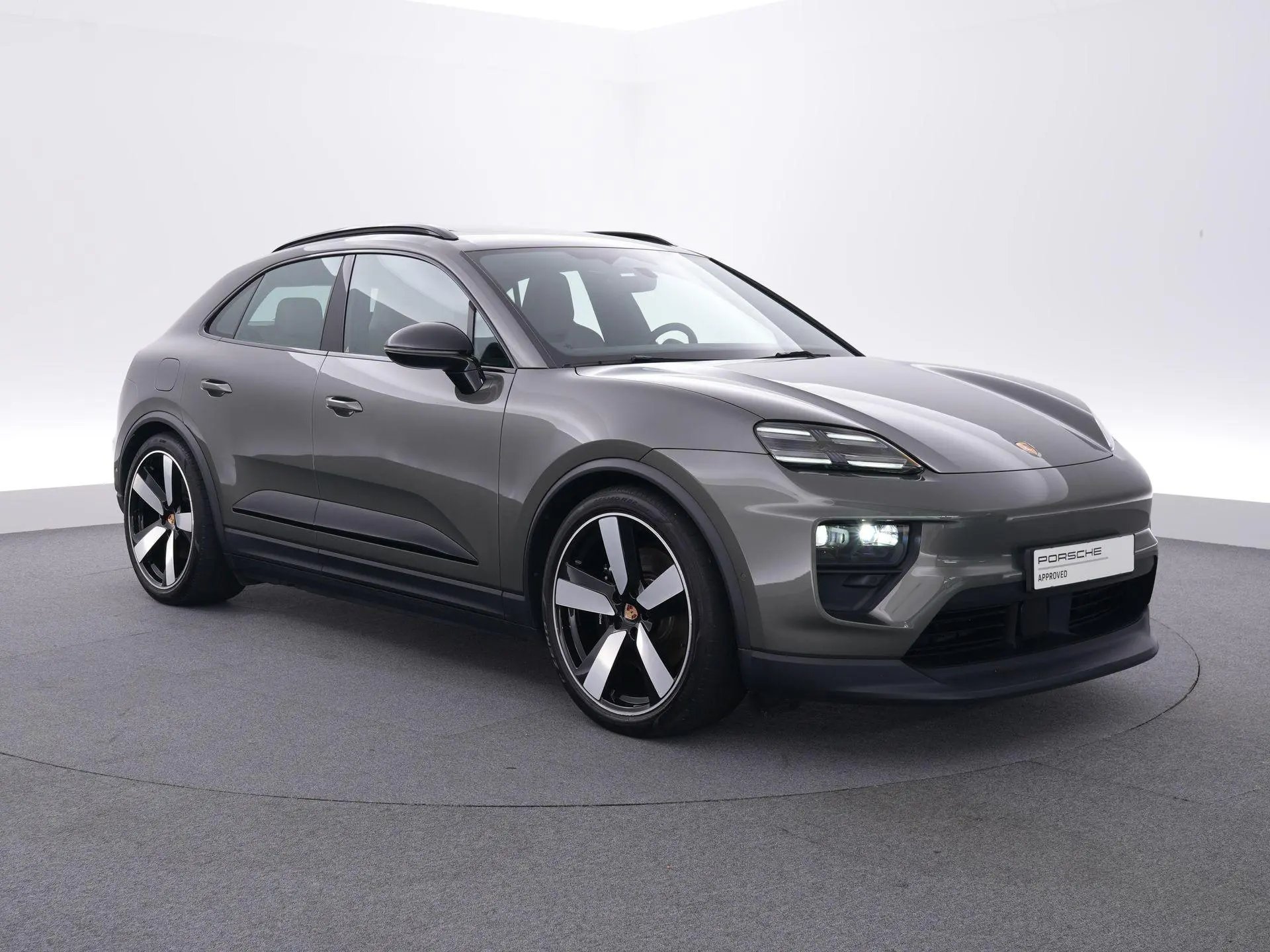 Macan 4 S 100 kWh