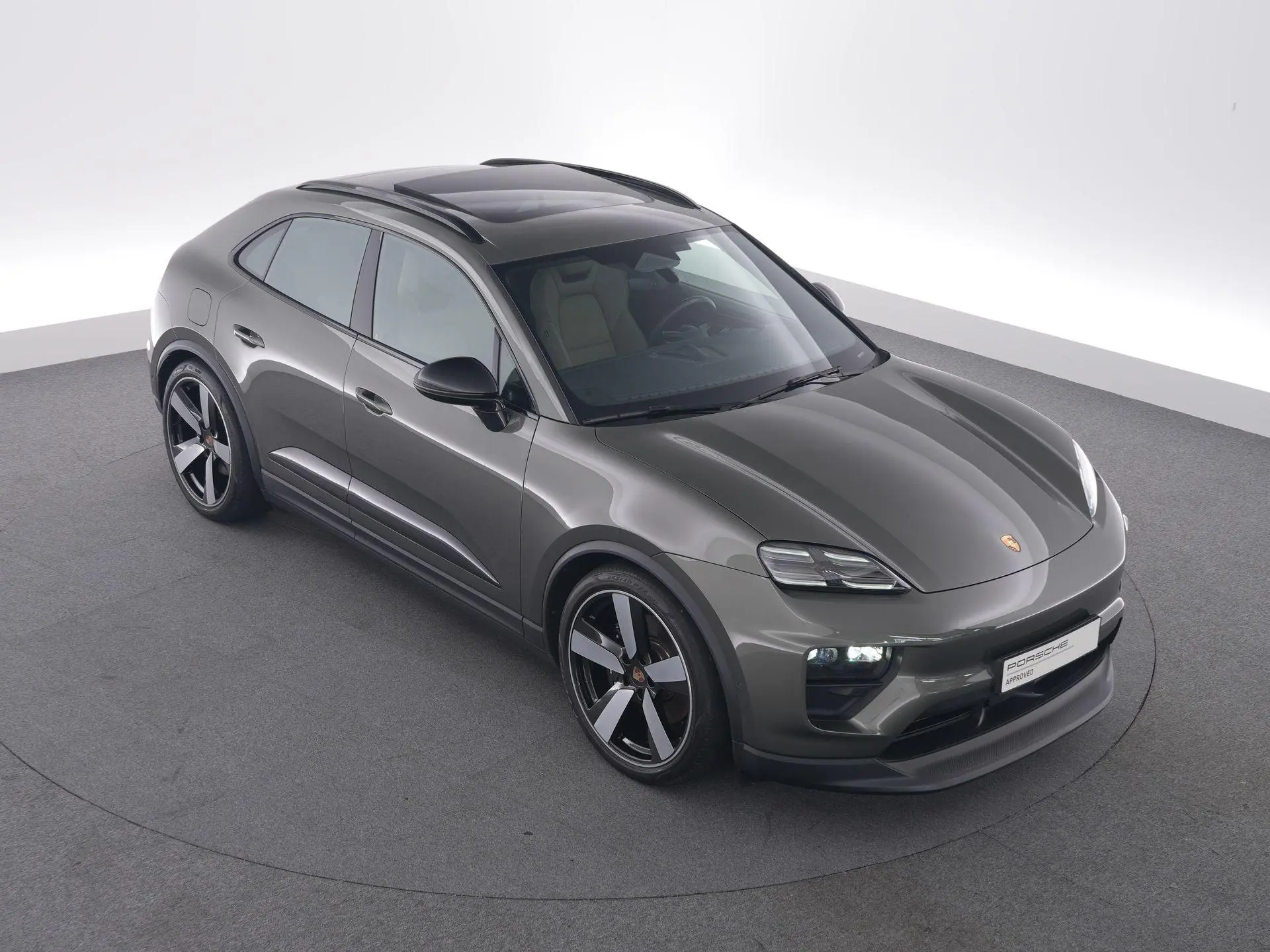Macan 4 S 100 kWh