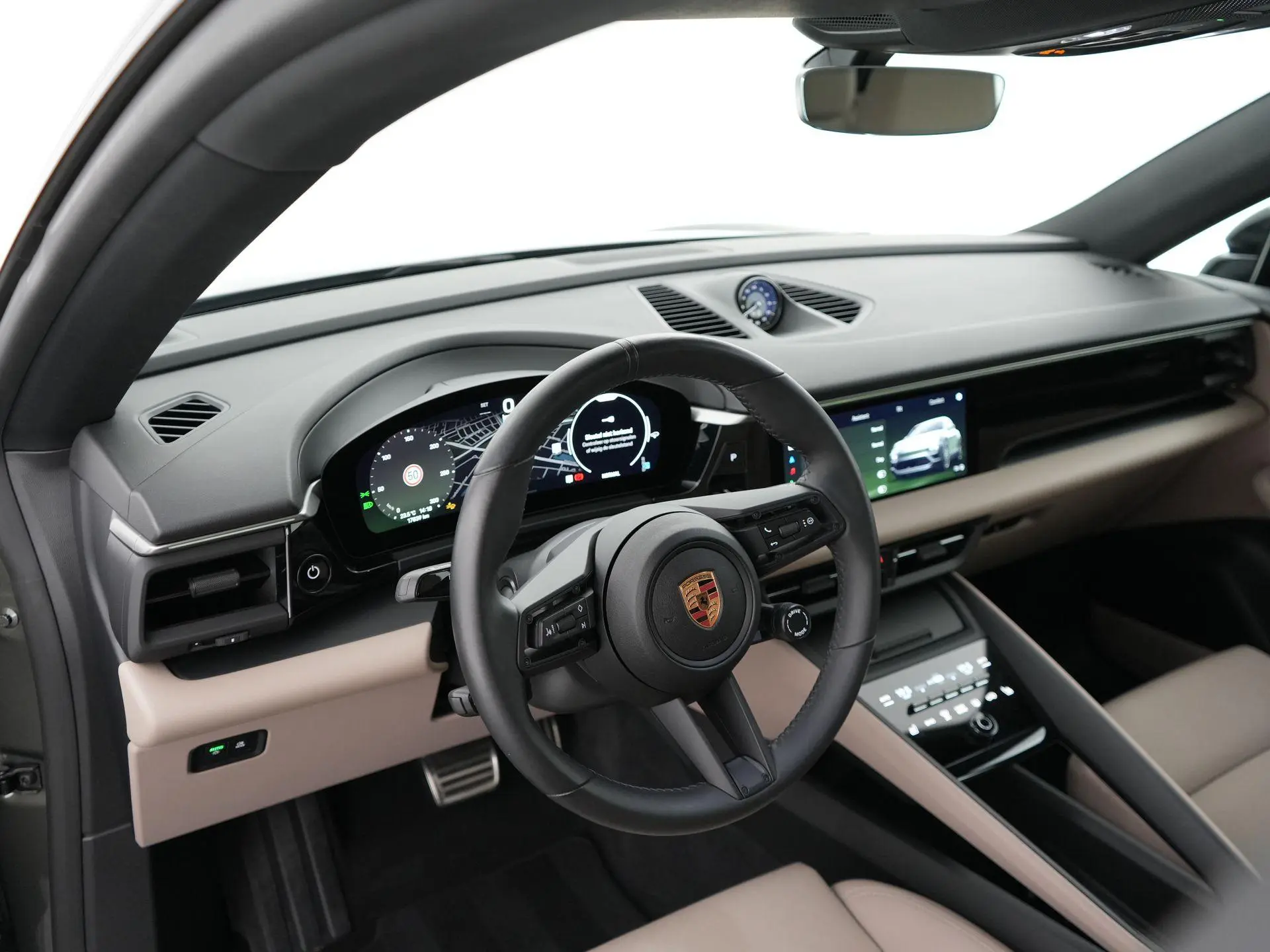Macan 4 S 100 kWh