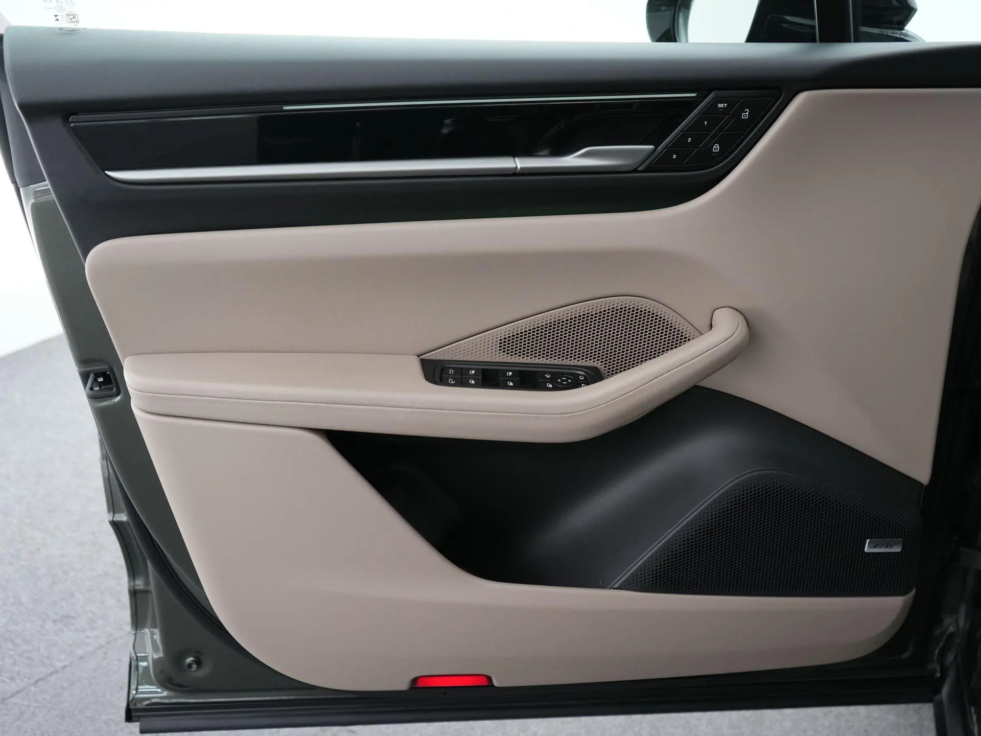 Macan 4 S 100 kWh