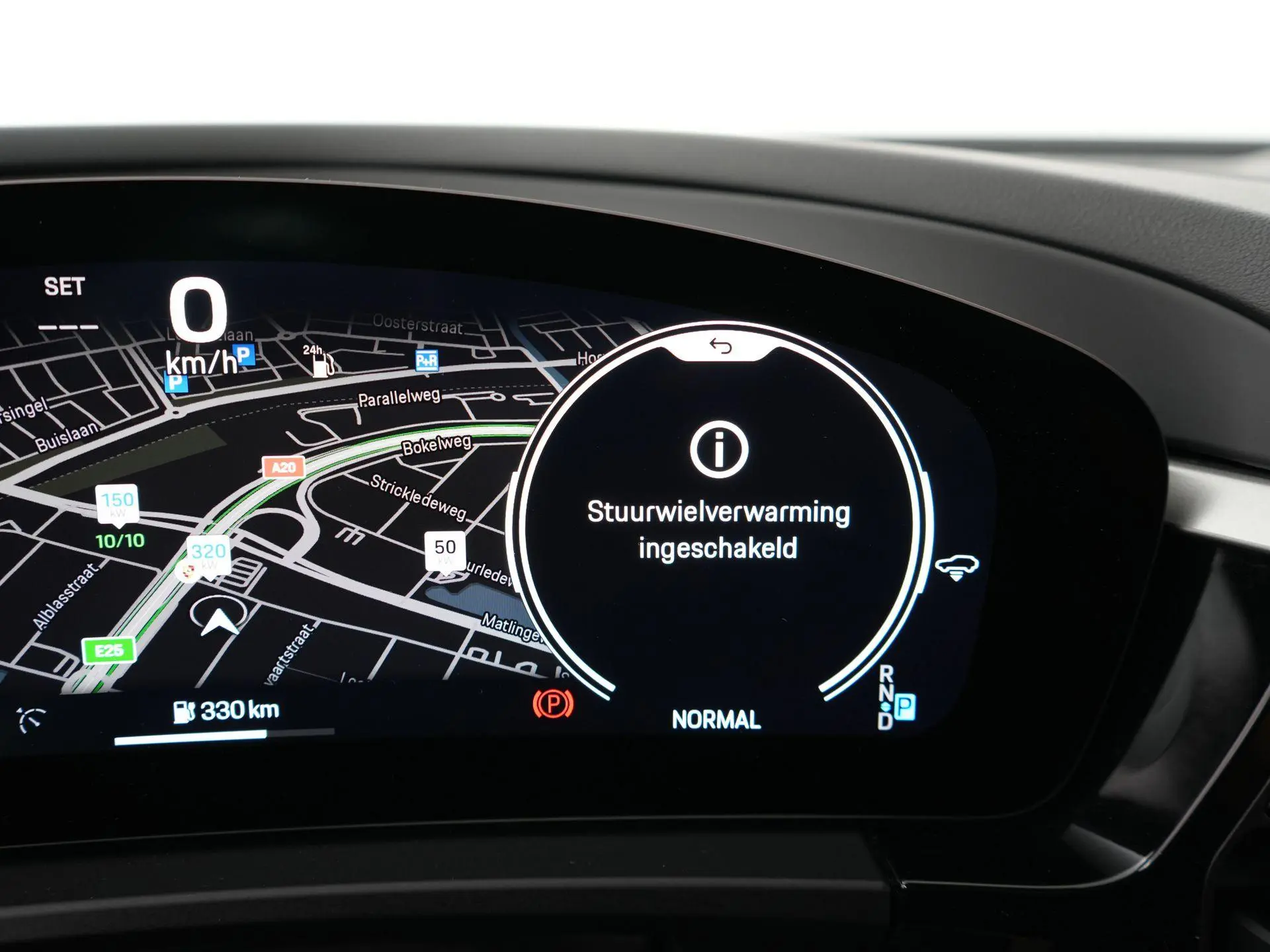 Macan 4 S 100 kWh