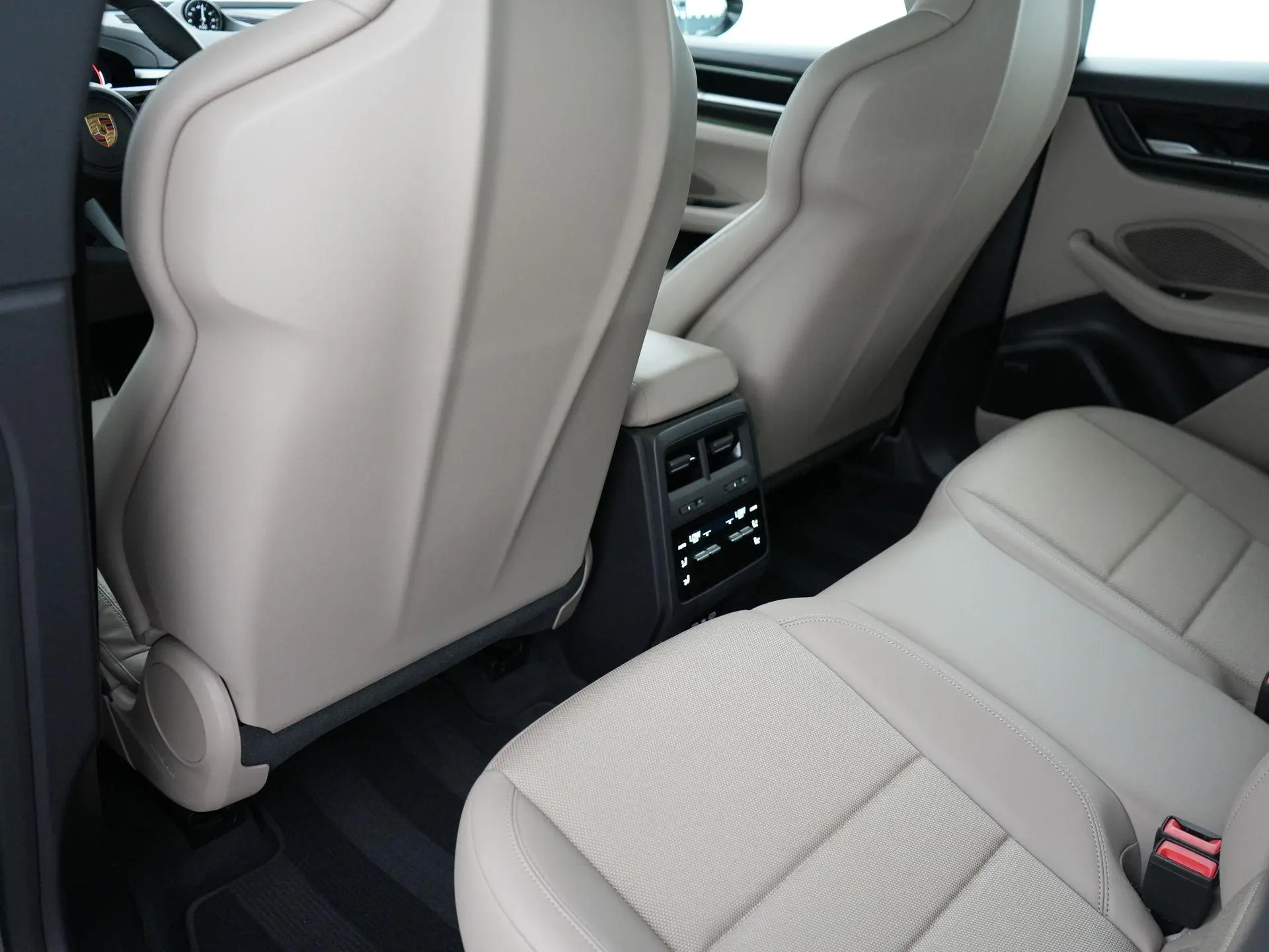 Macan 4 S 100 kWh