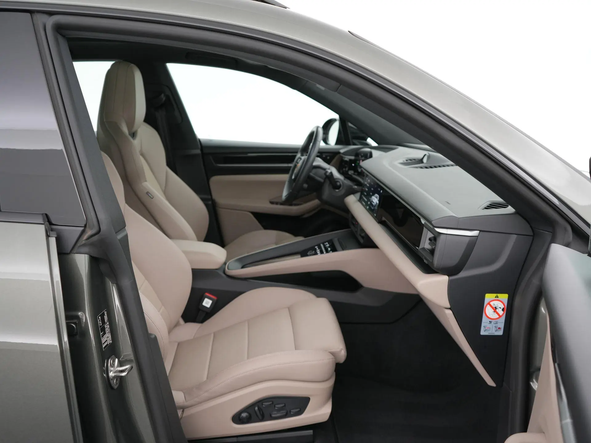 Macan 4 S 100 kWh