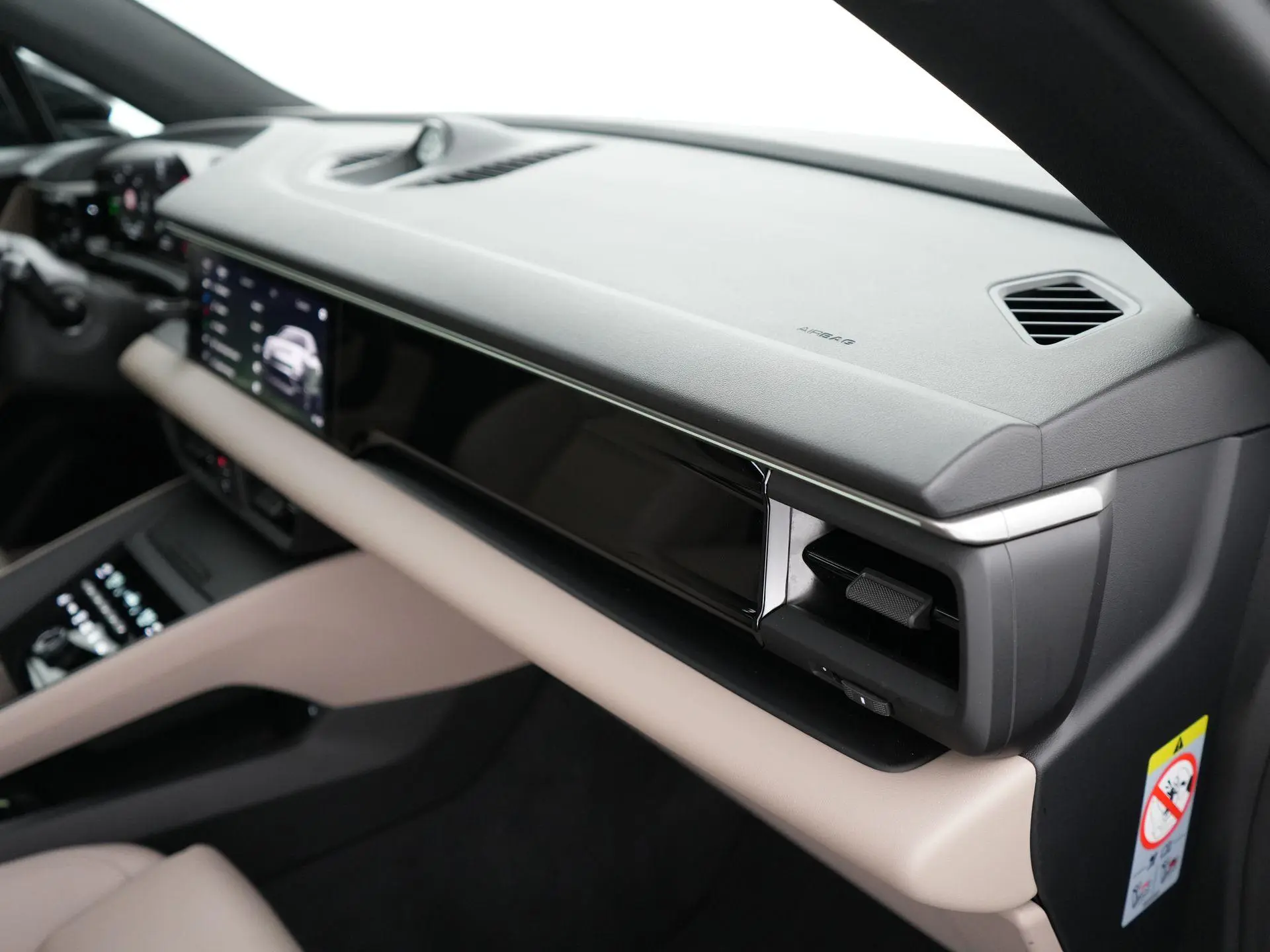 Macan 4 S 100 kWh