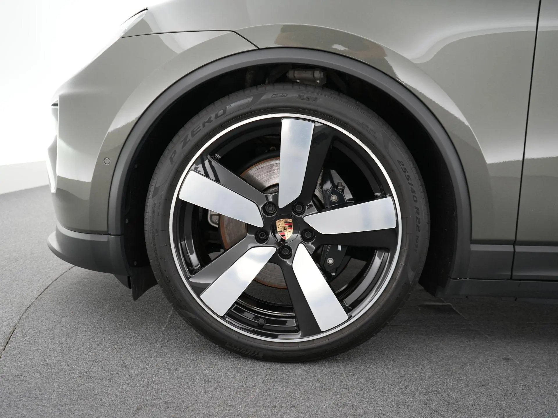 Macan 4 S 100 kWh