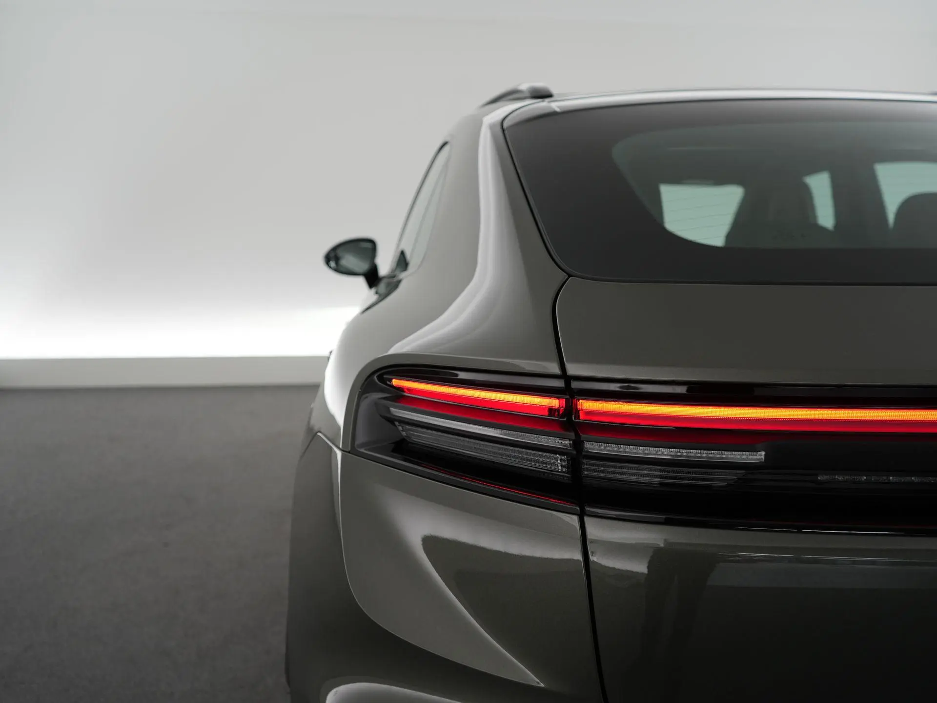 Macan 4 S 100 kWh
