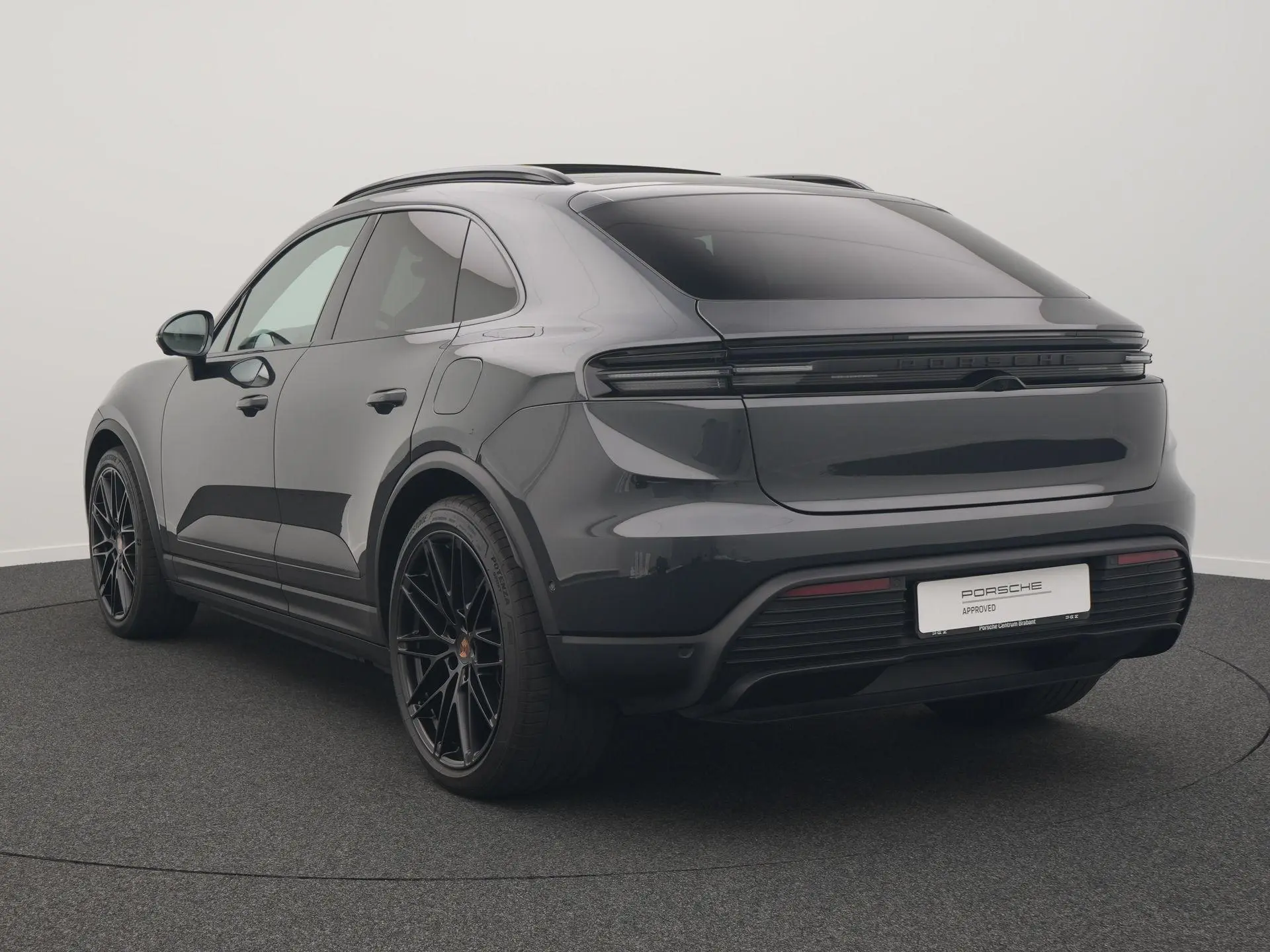 Macan 4