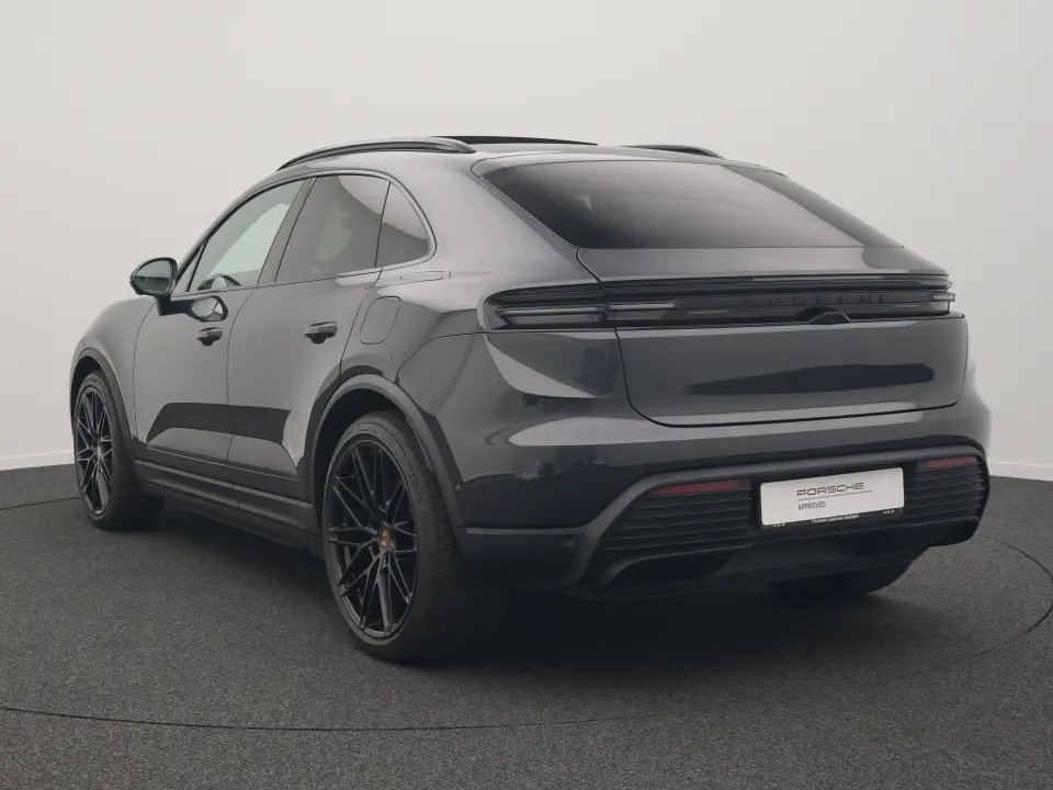 Porsche Macan 4