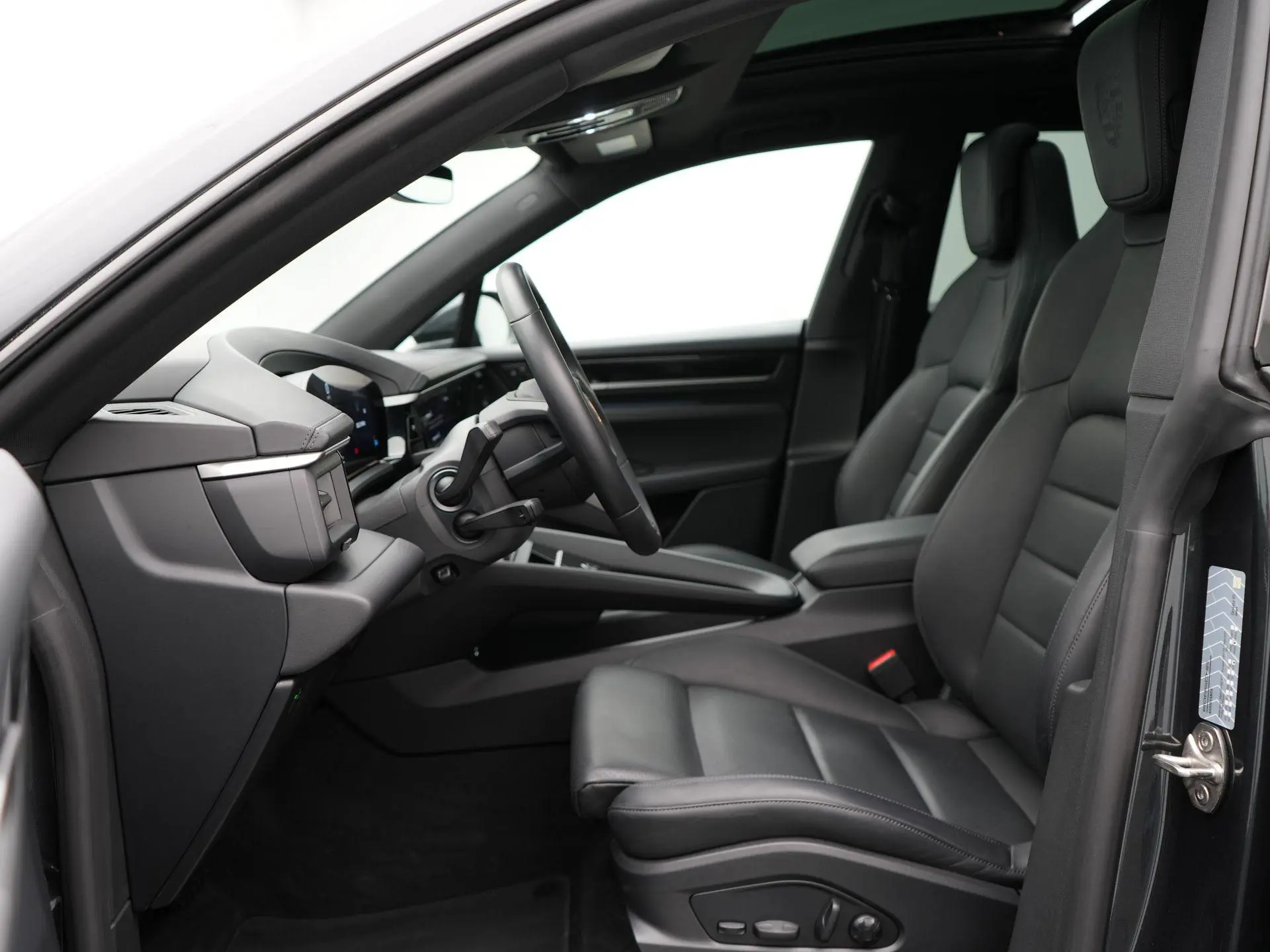 Macan 4