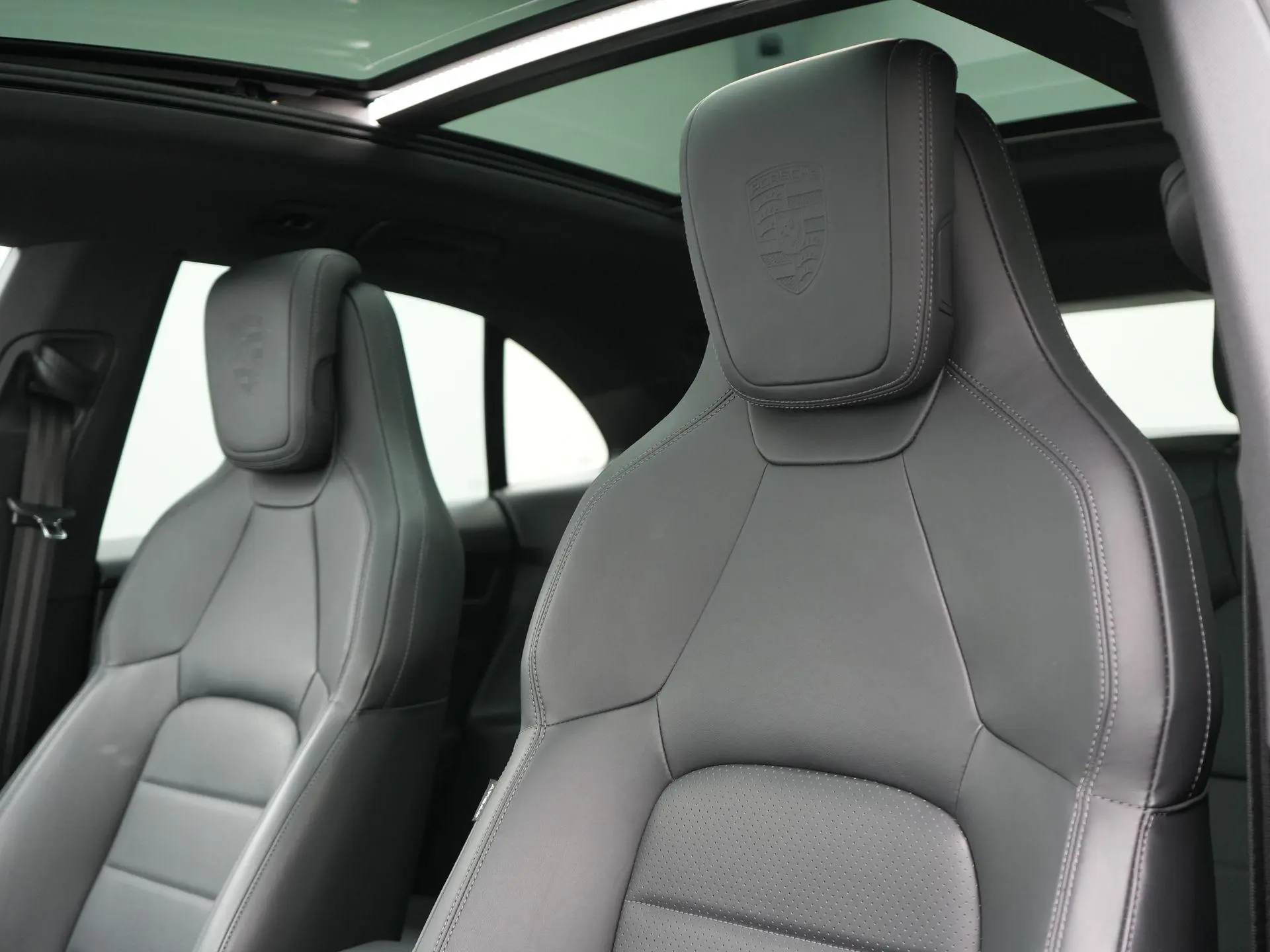 Macan 4