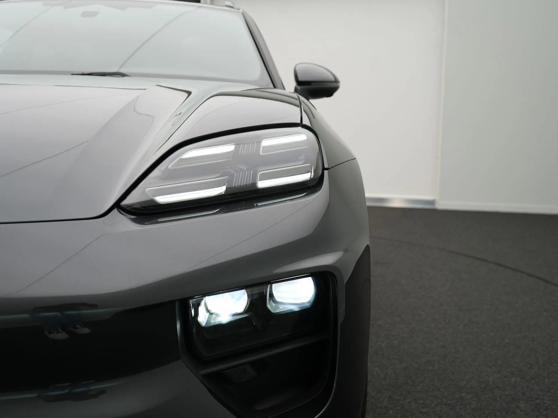 Macan 4