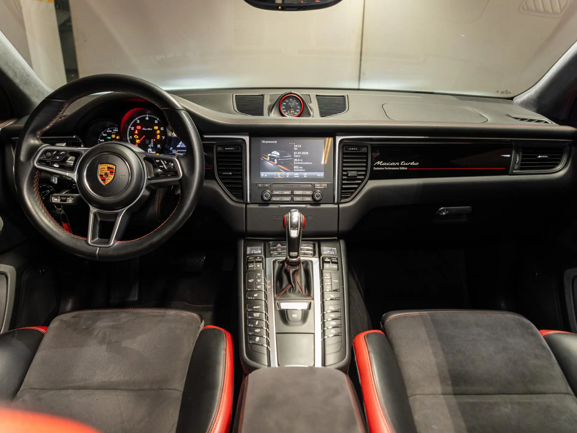 Macan Turbo Exclusive Performance Edition