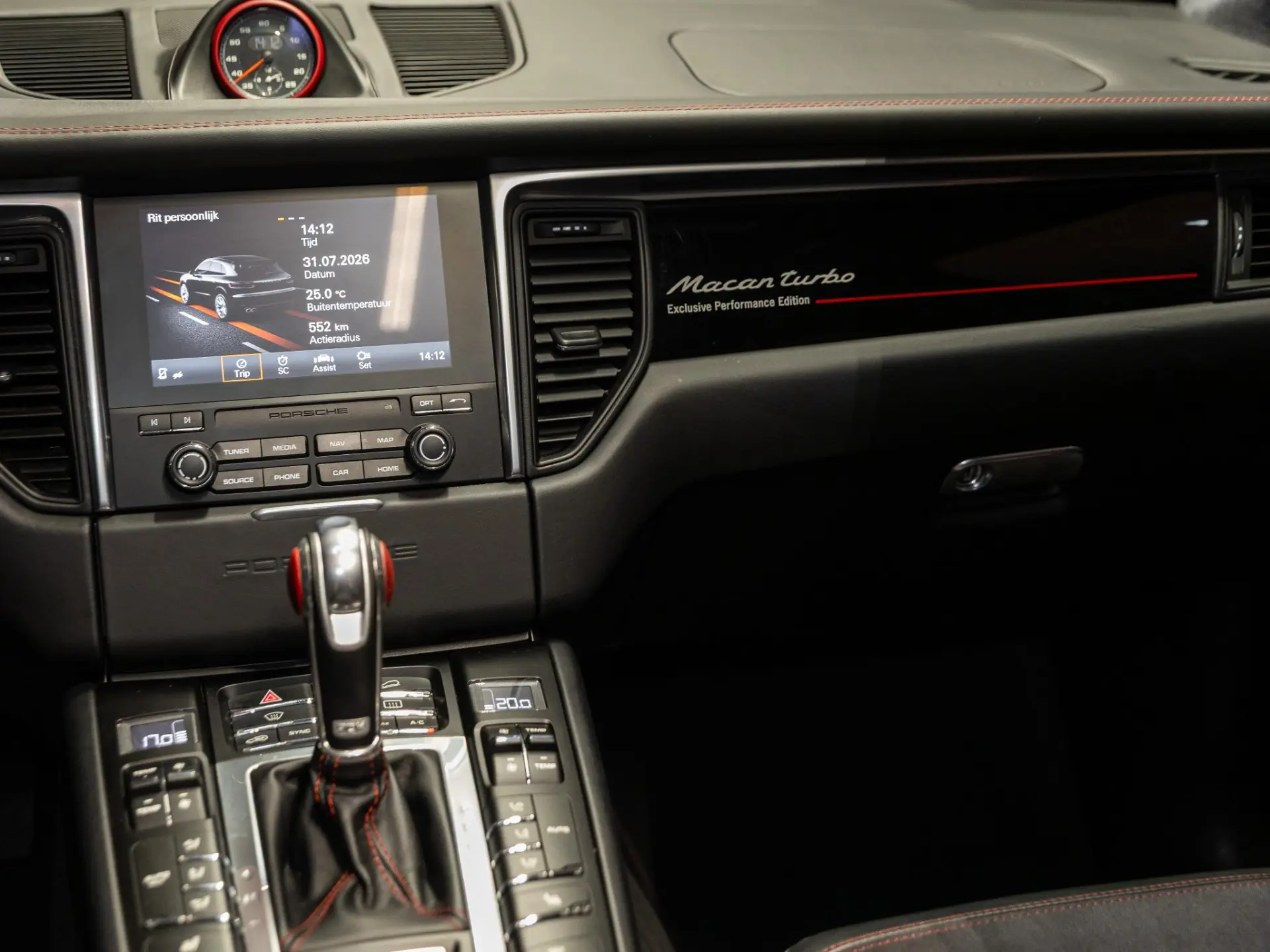 Macan Turbo Exclusive Performance Edition