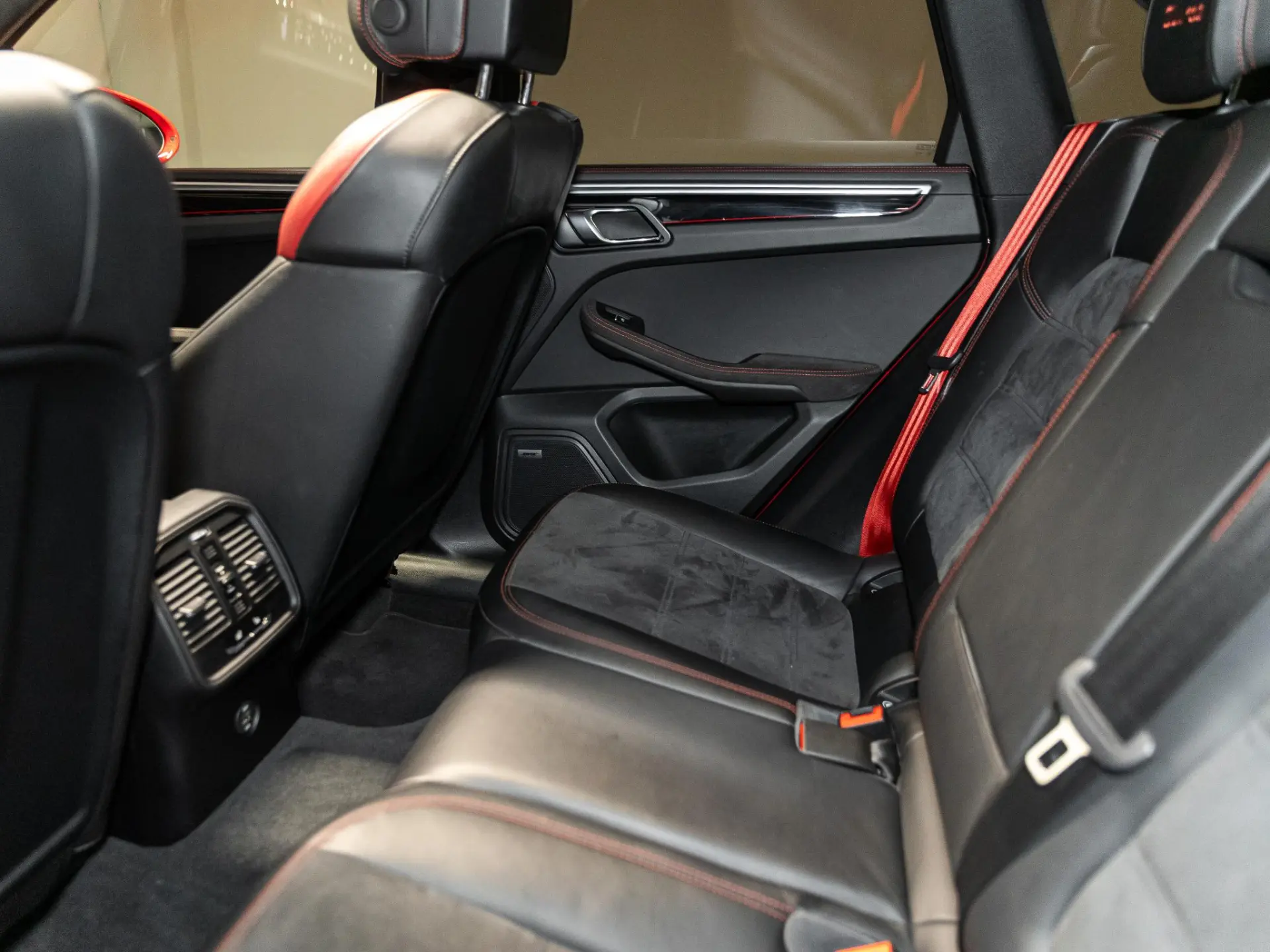 Macan Turbo Exclusive Performance Edition