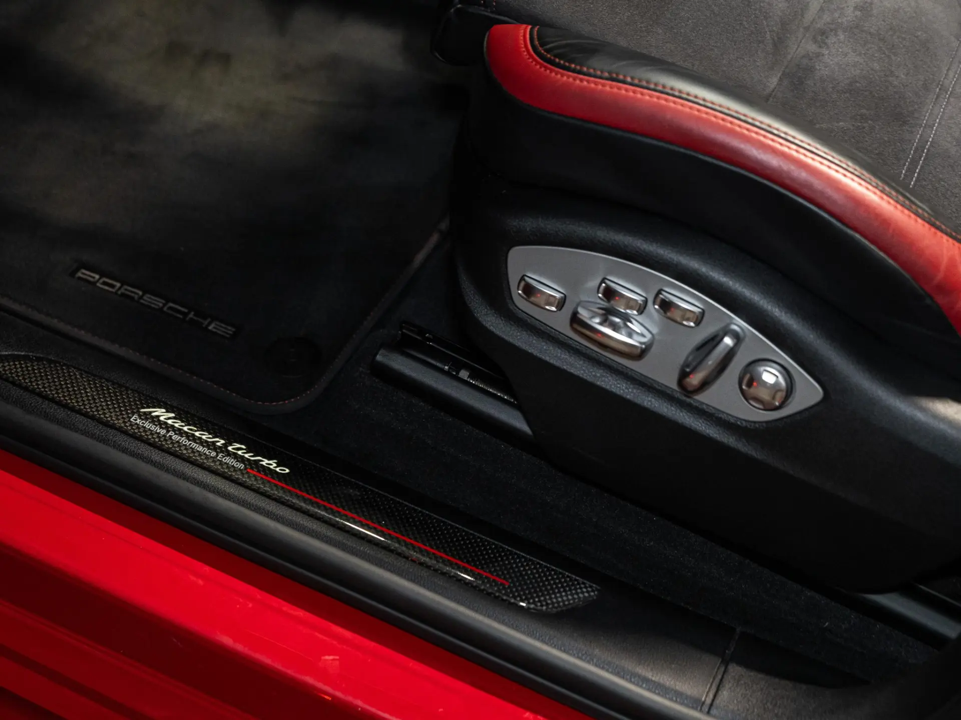 Macan Turbo Exclusive Performance Edition