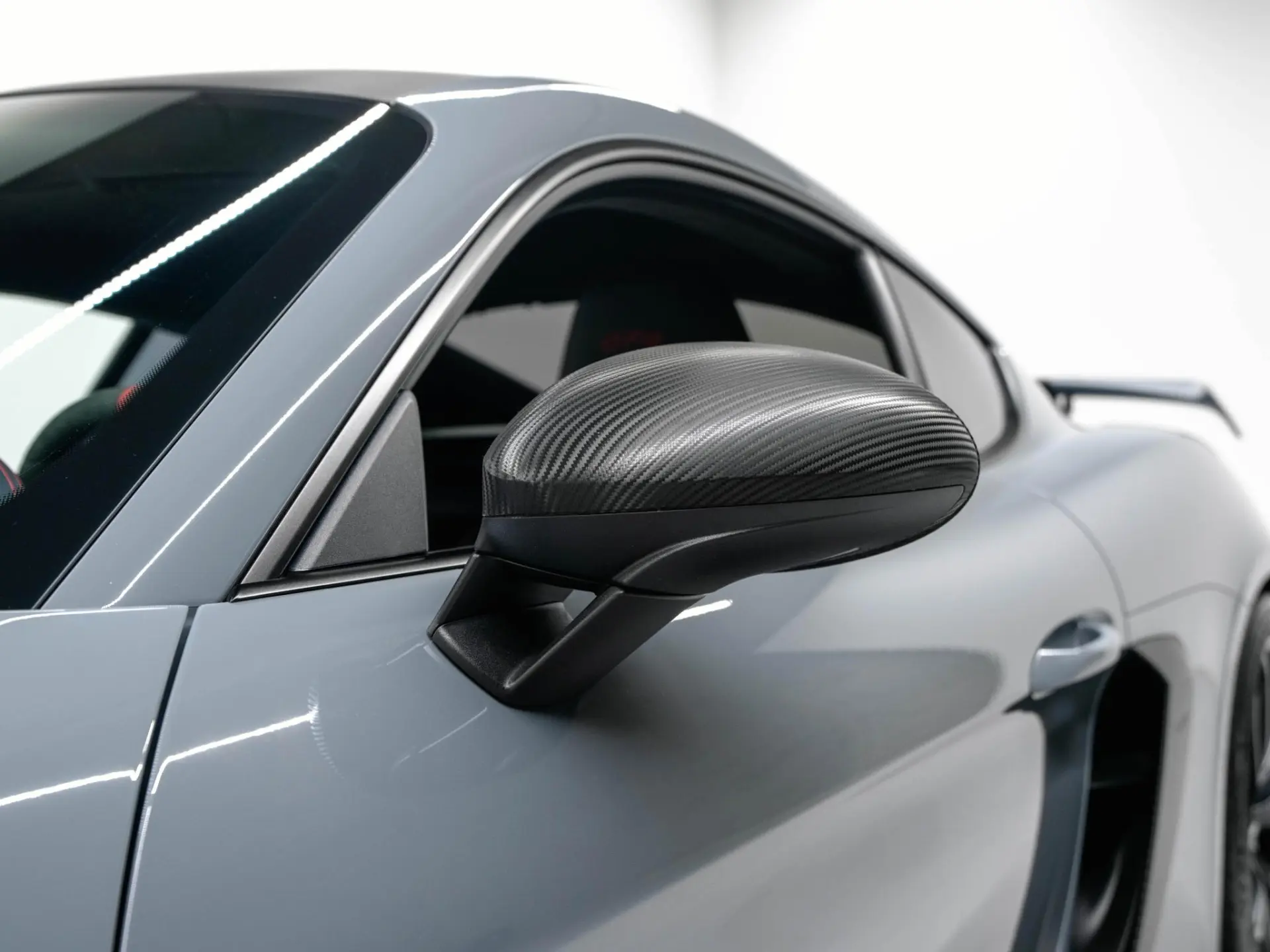 718 Cayman GT4