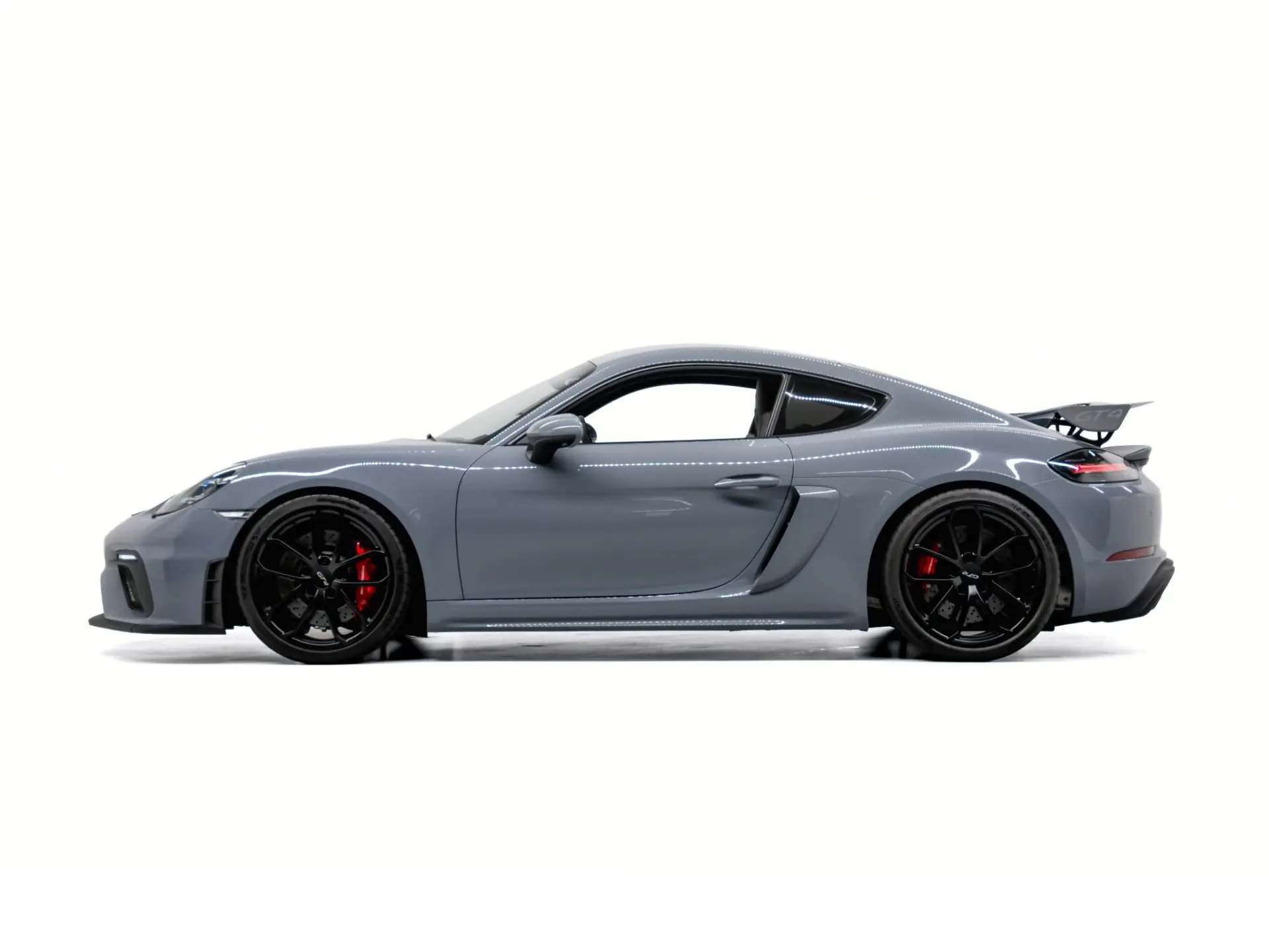 718 Cayman GT4