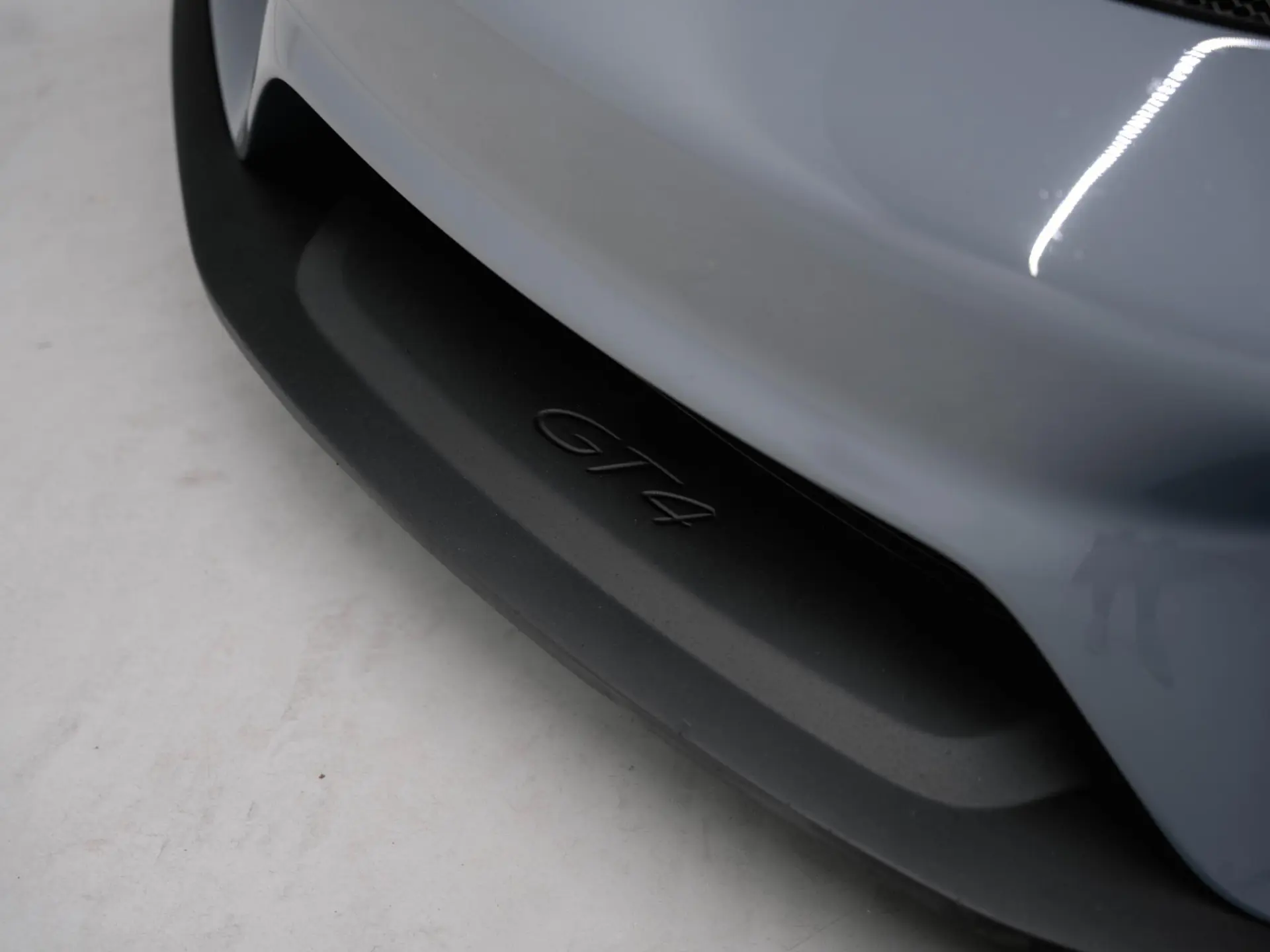 718 Cayman GT4