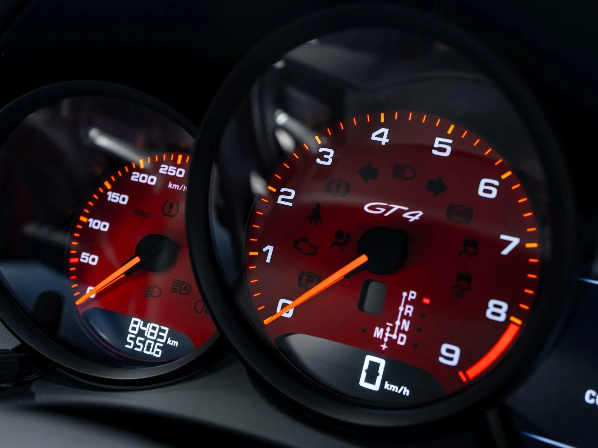 718 Cayman GT4