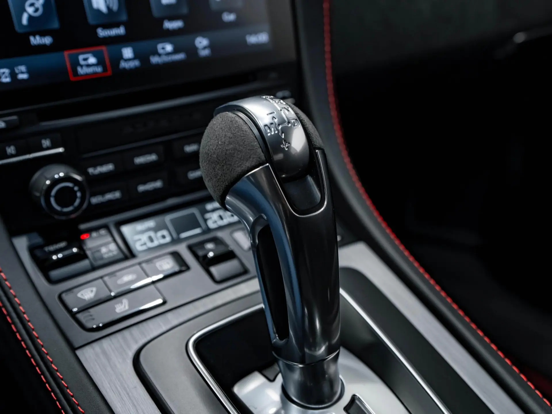 718 Cayman GT4