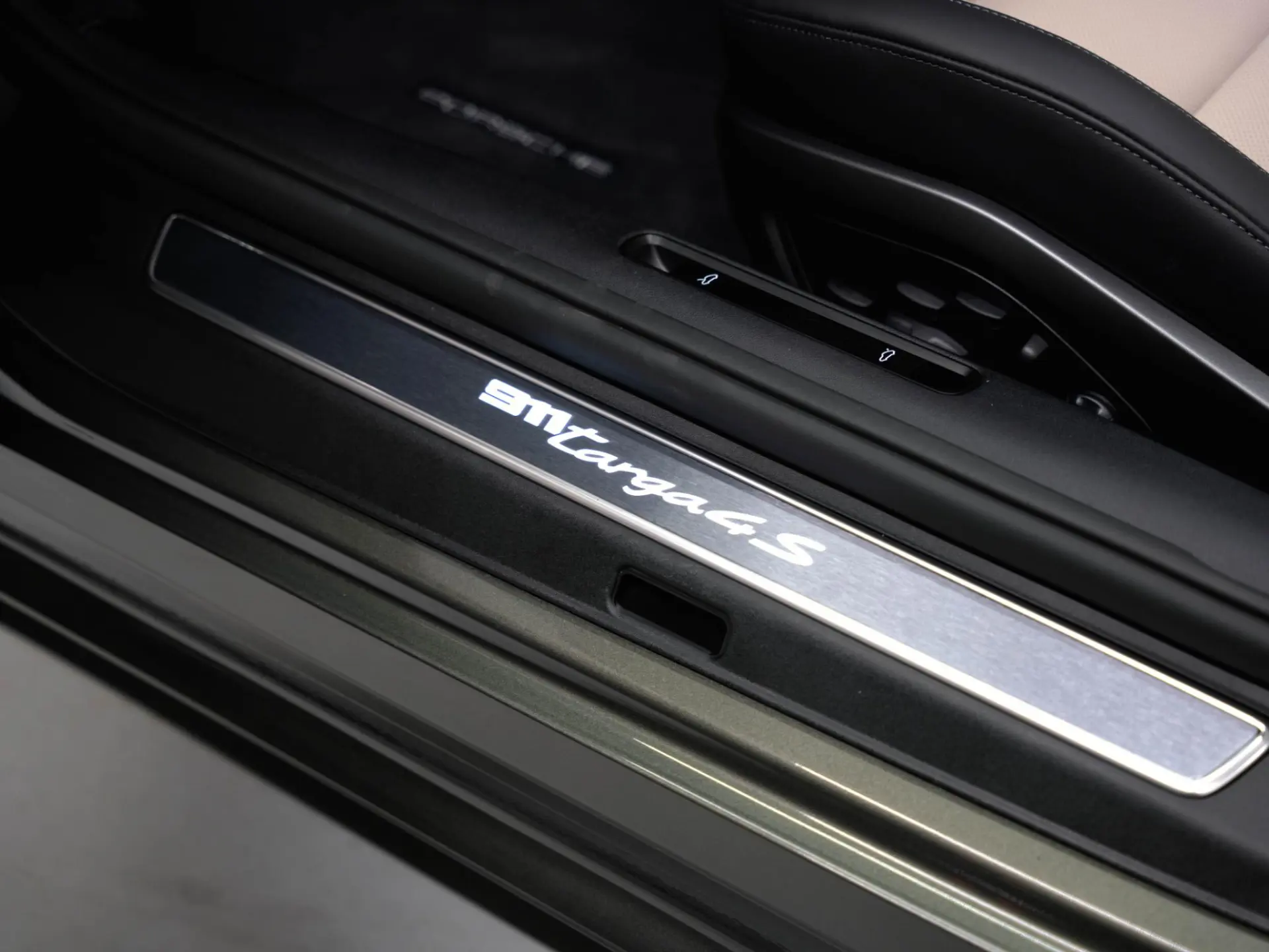 911 Targa 4S