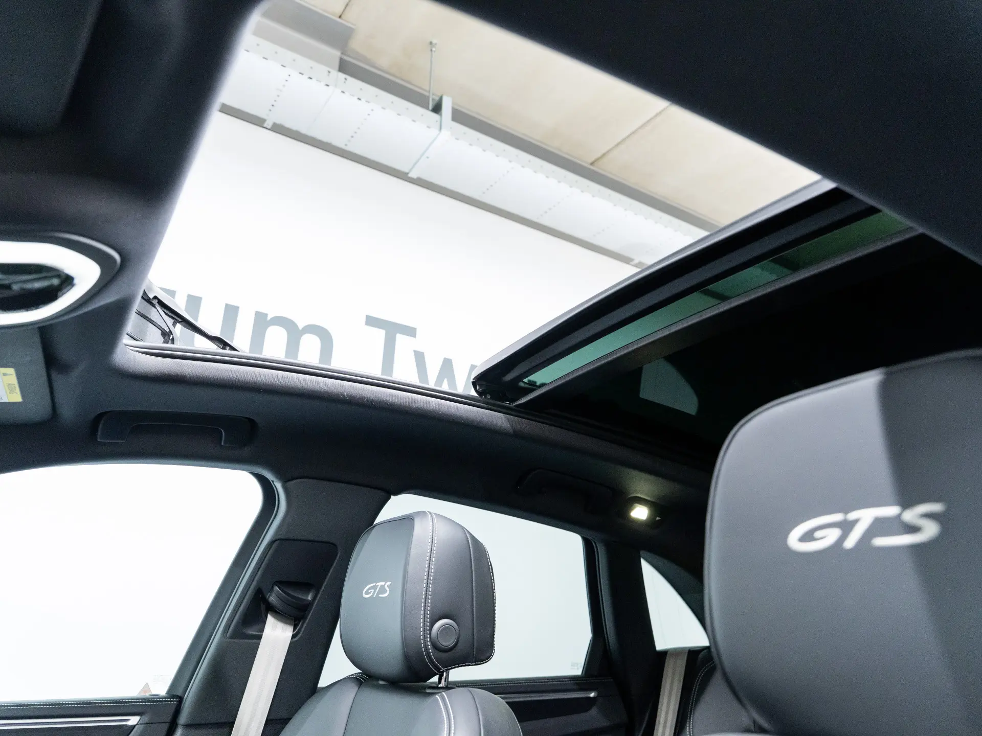 Macan GTS